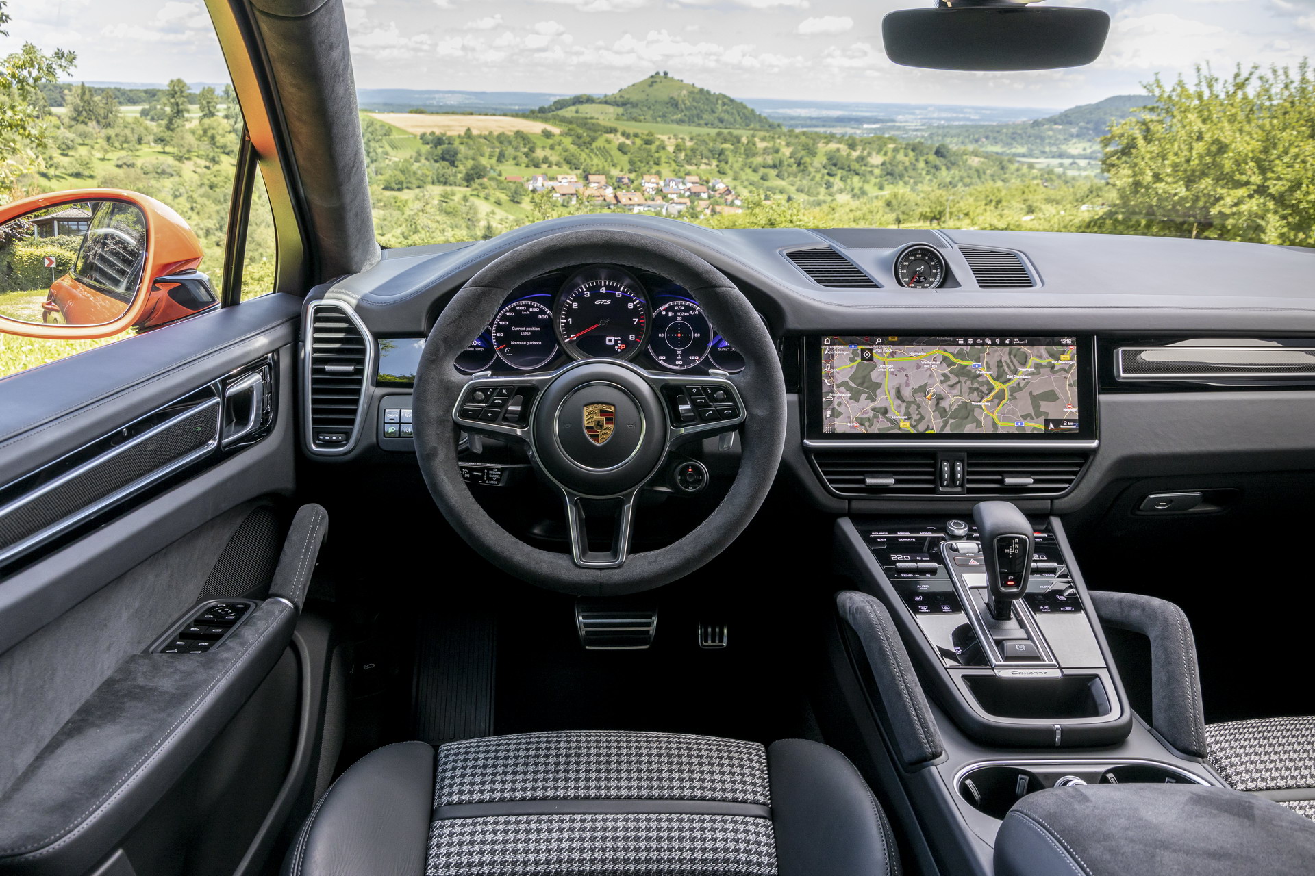 2021 Bentley Bentayga, Porsche Cayenne Recalled Stateside Over Faulty Suspension Components