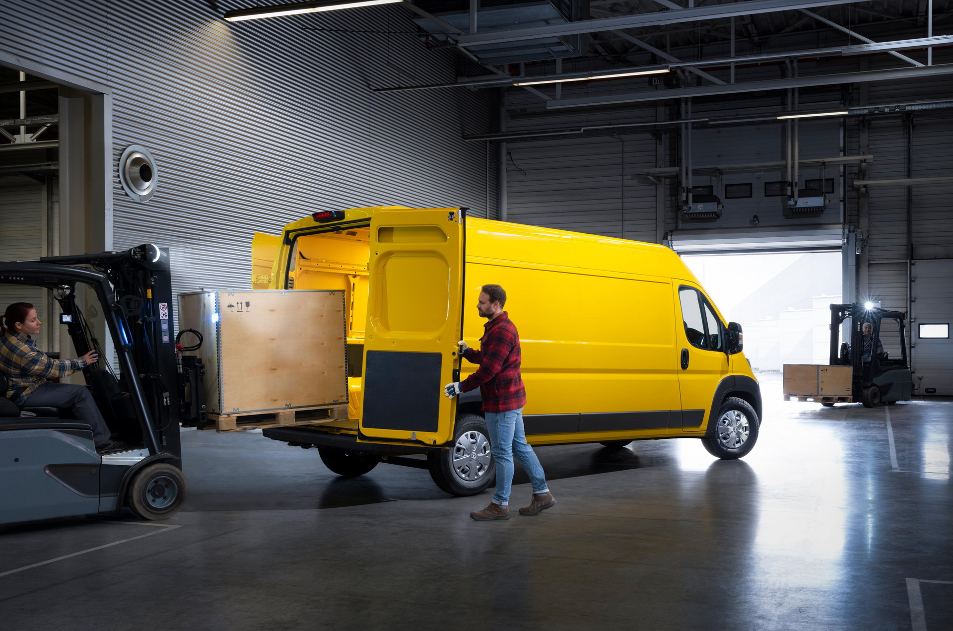 2021 Opel And Vauxhall Movano-e Tap Into Their Electric Side, Offer 139-Mile Range