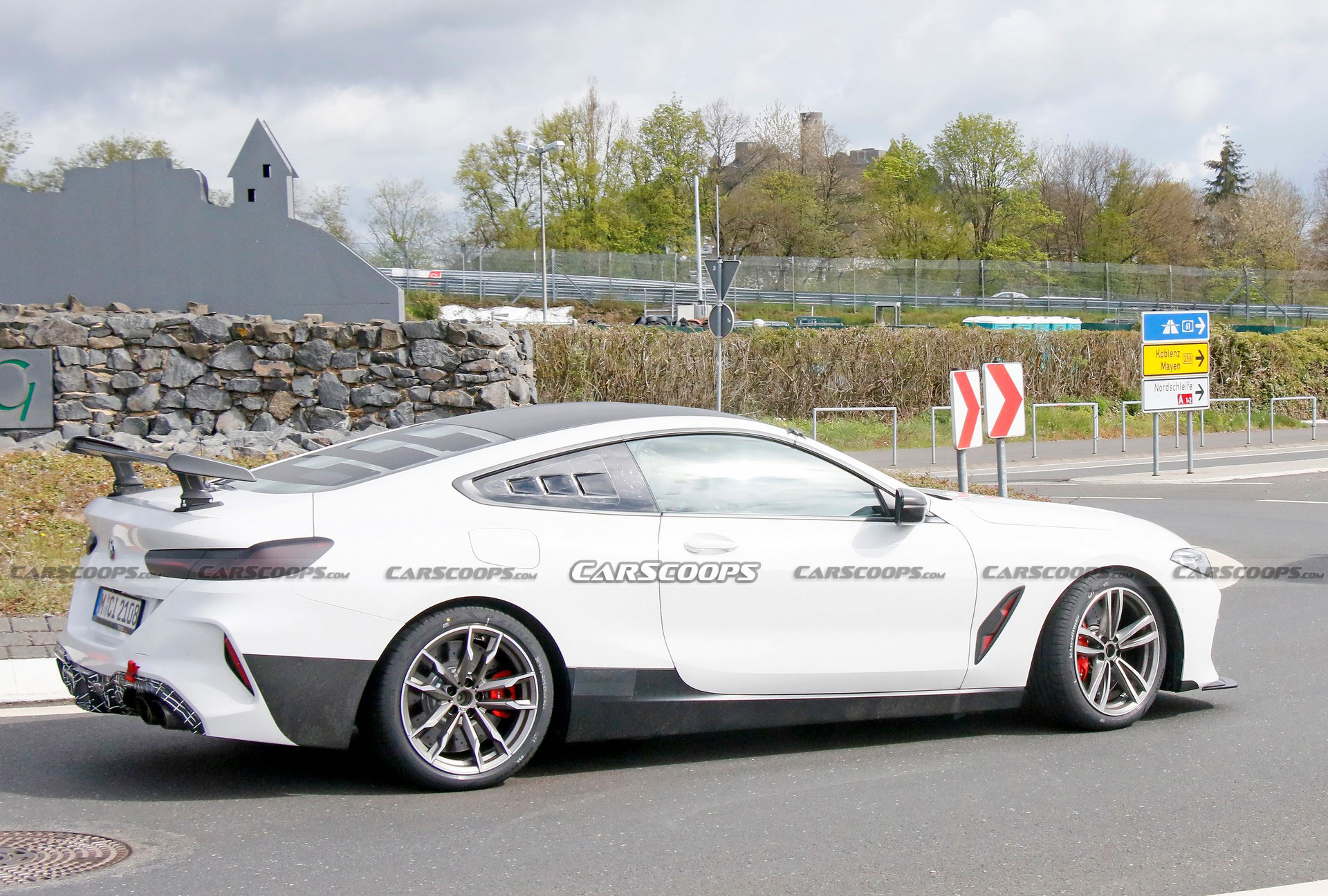 Hardcore BMW M8 Spied, Is It A CSL Variant?