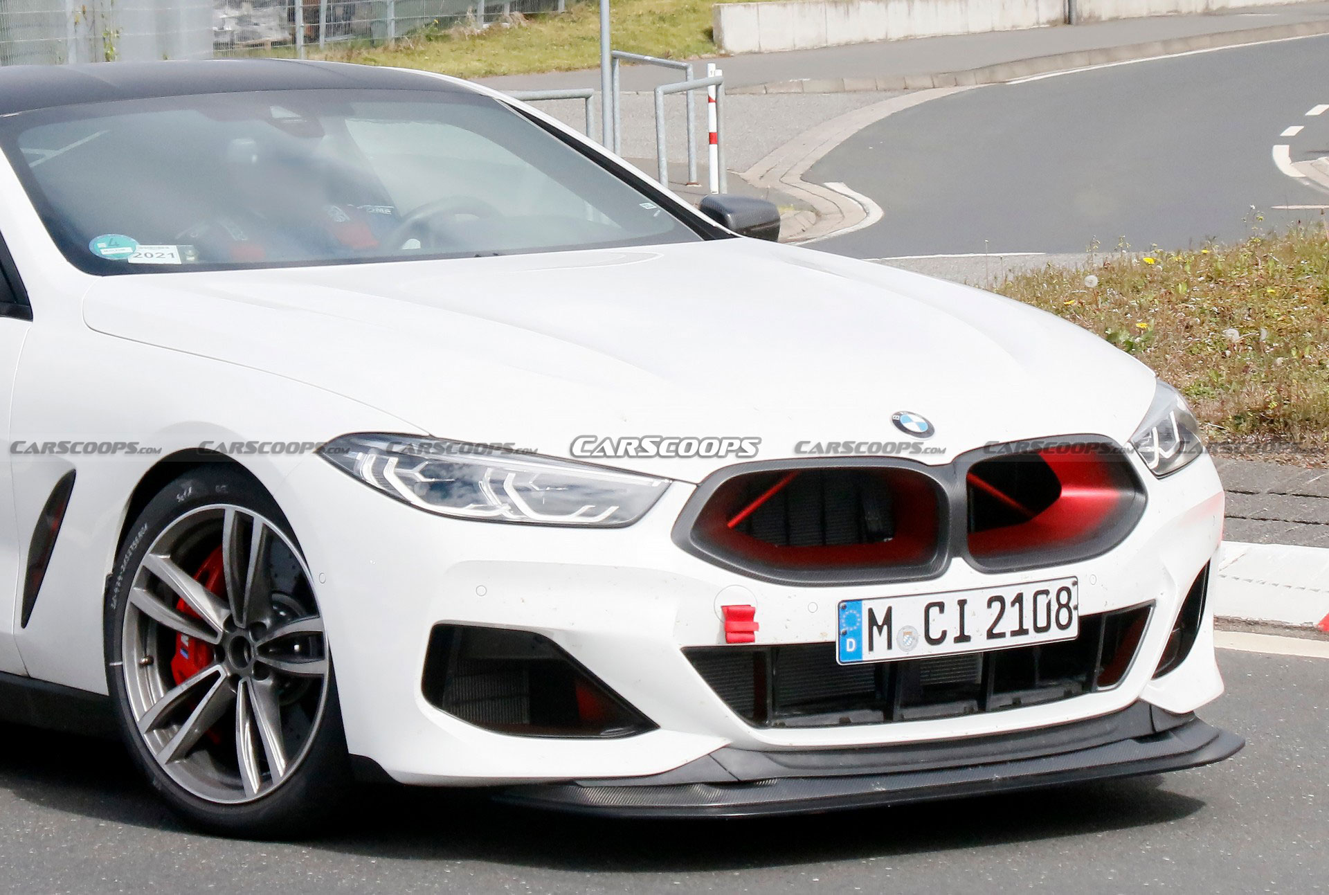 Hardcore BMW M8 Spied, Is It A CSL Variant?