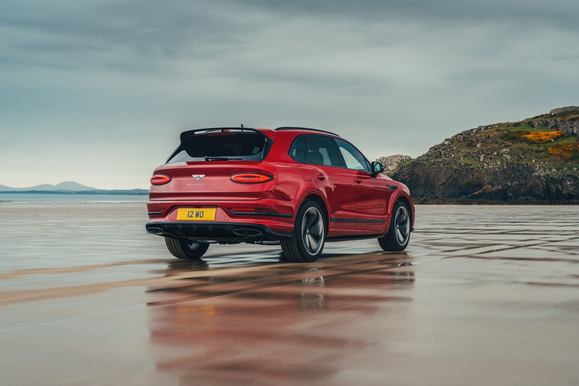 2022 Bentley Bentayga S Debuts With Sportier Styling, V8 Power And Plenty Of Alcantara