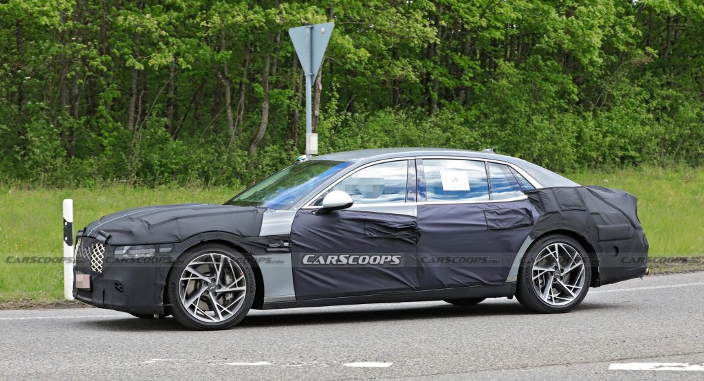 The Next-Gen 2023 Genesis G90 Flagship Luxo Barge Caught Testing In The S-Class’ Backyard
