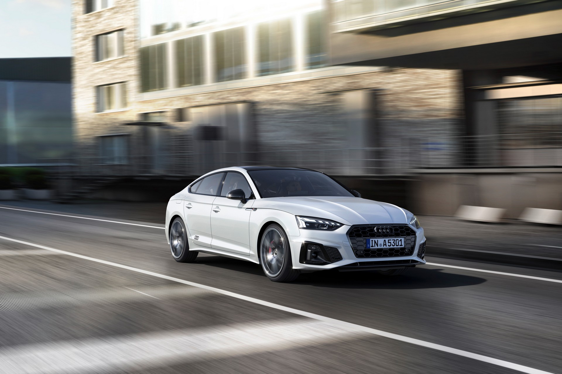 Audi Embraces The Blackout Trend, Introduces Q7 And Q8 Competition Plus