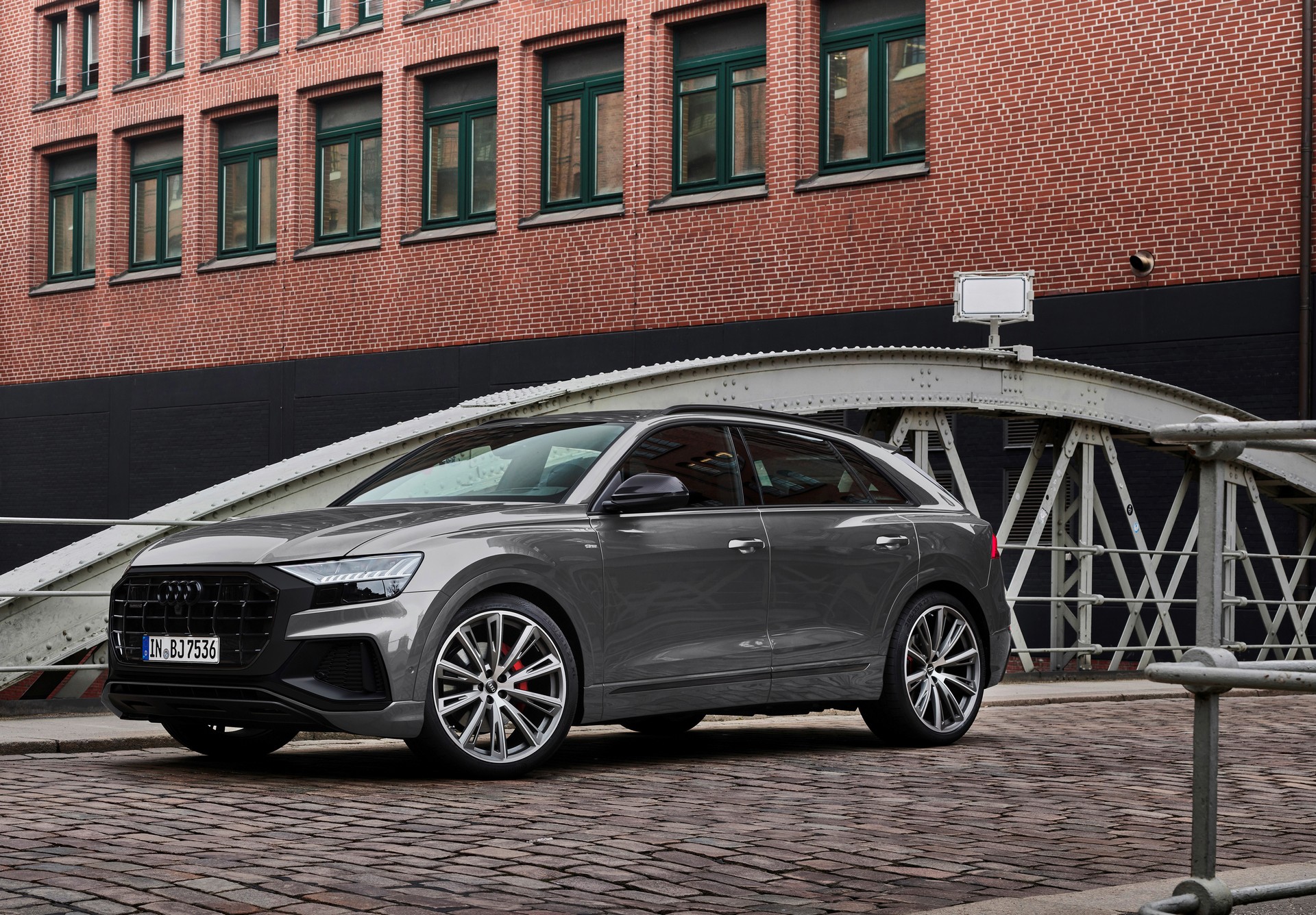Audi Embraces The Blackout Trend, Introduces Q7 And Q8 Competition Plus