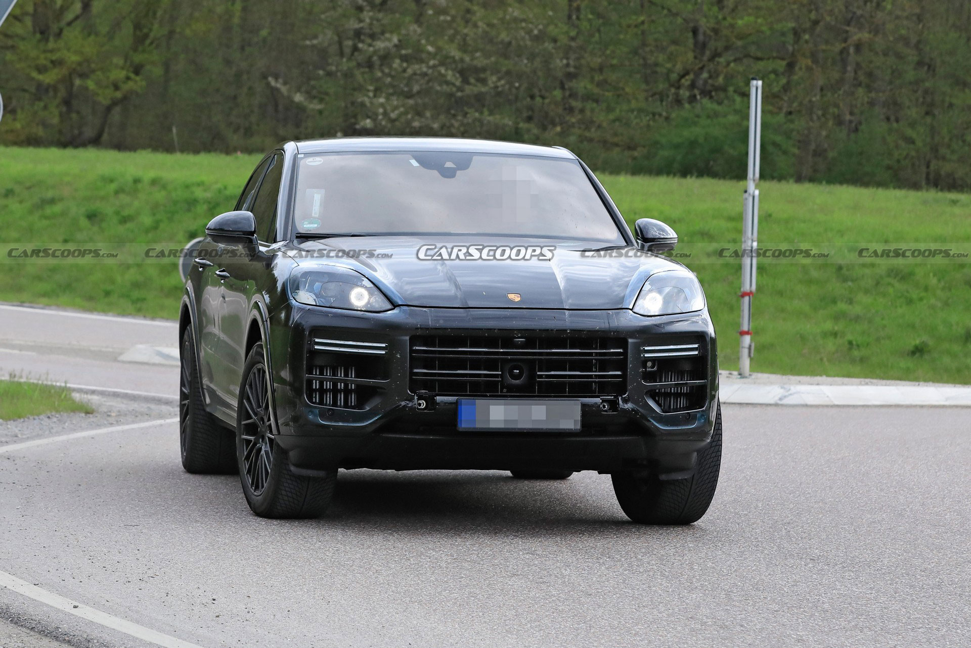 2022 Porsche Cayenne Coupe Spotted With A New Nose Job