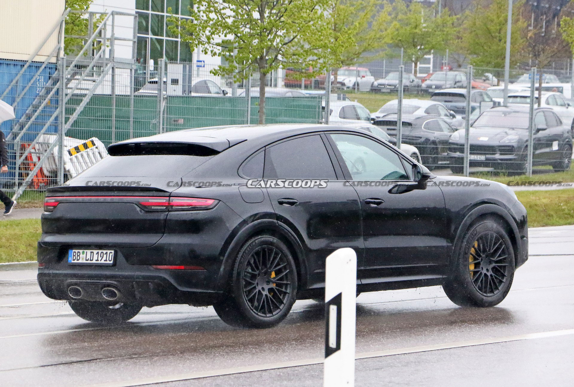 2022 Porsche Cayenne Coupe Spotted With A New Nose Job