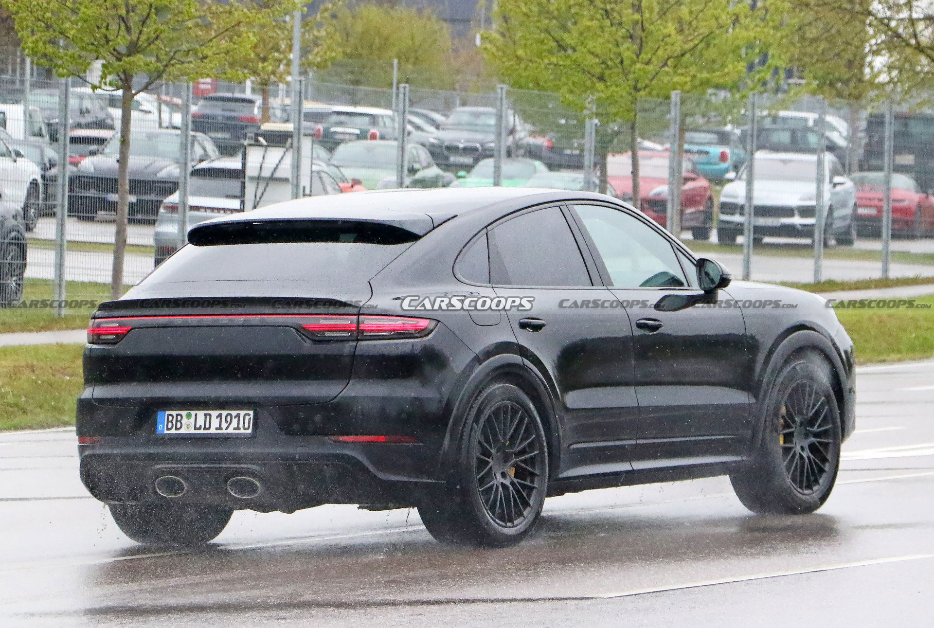 2022 Porsche Cayenne Coupe Spotted With A New Nose Job