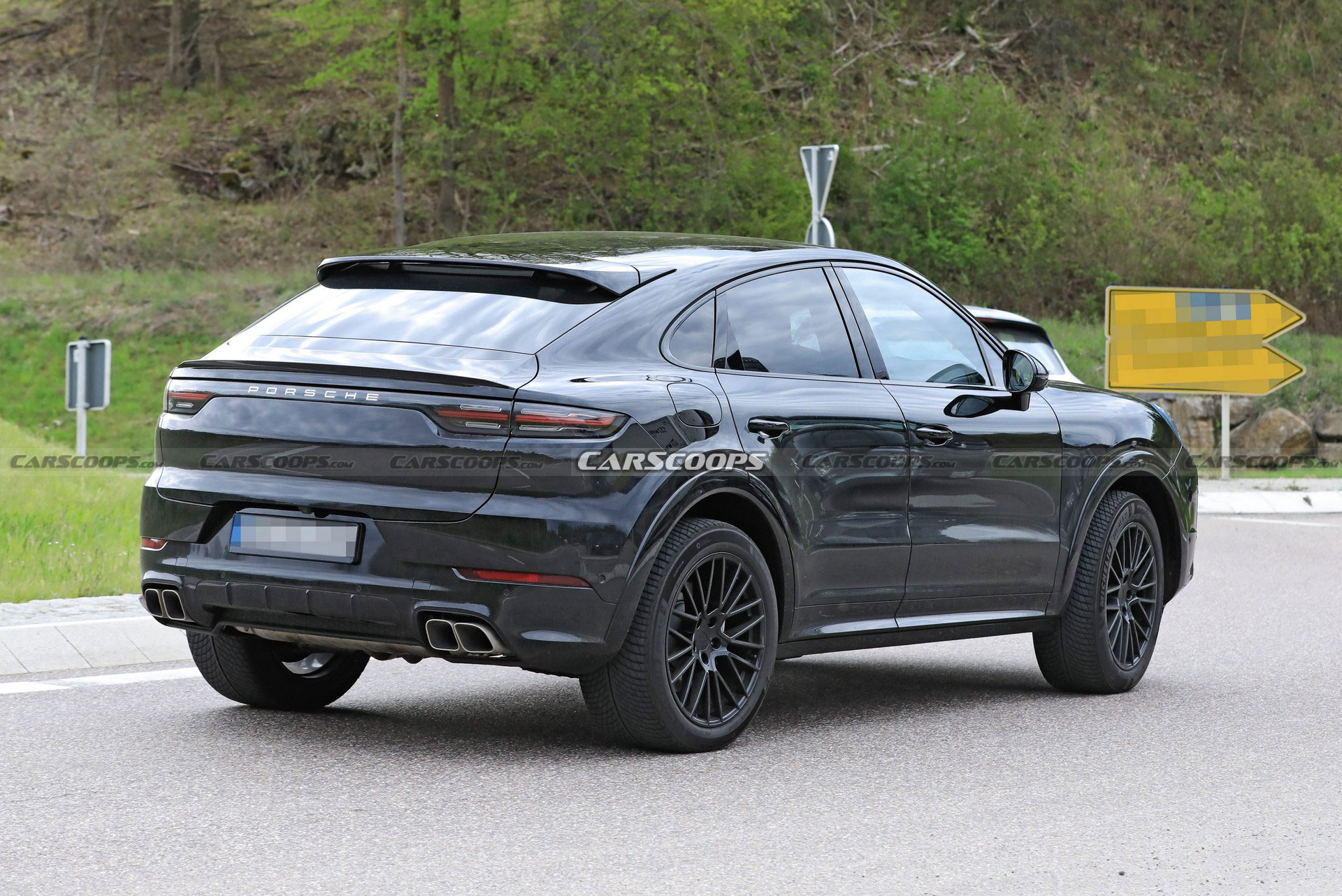 2022 Porsche Cayenne Coupe Spotted With A New Nose Job