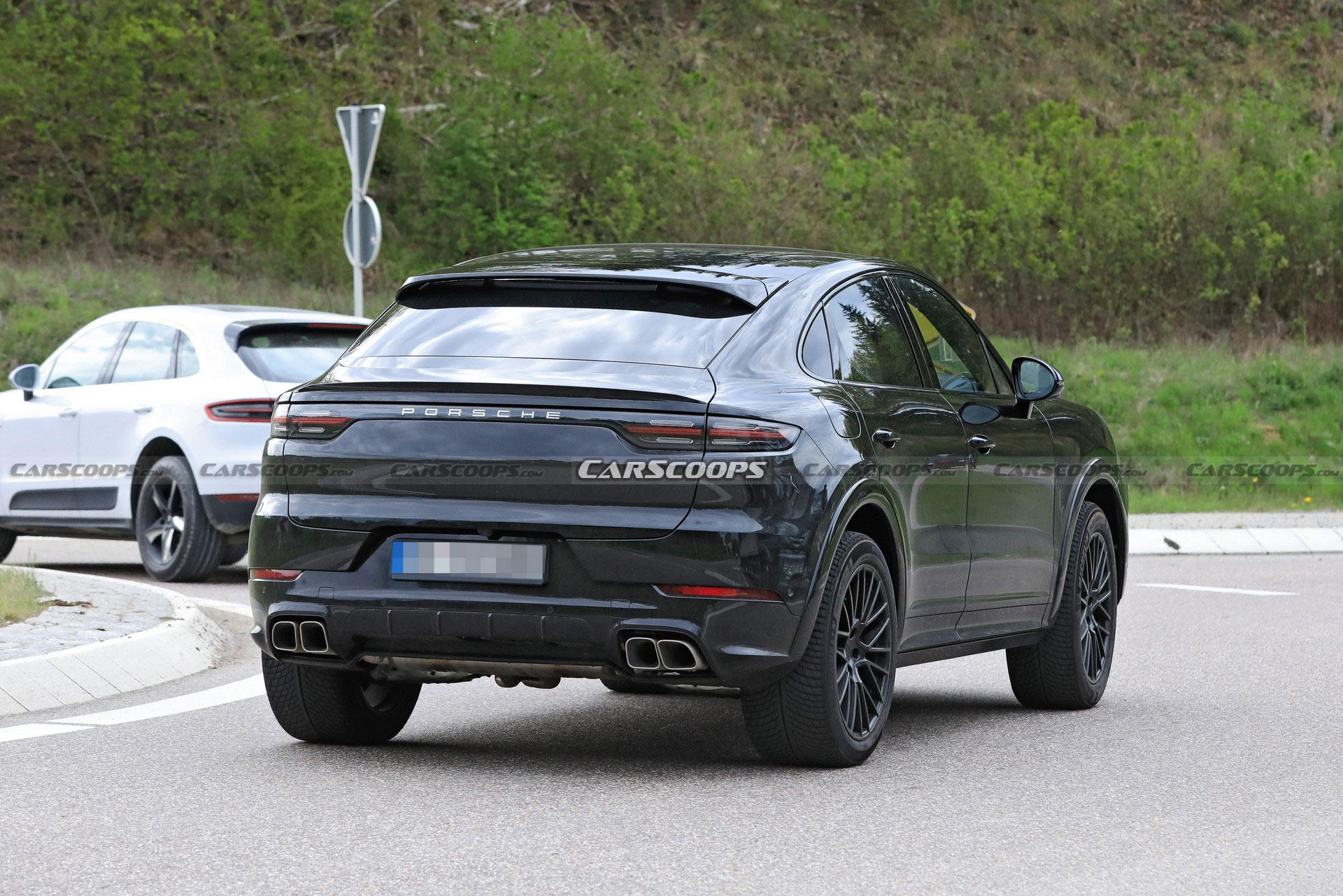 2022 Porsche Cayenne Coupe Spotted With A New Nose Job