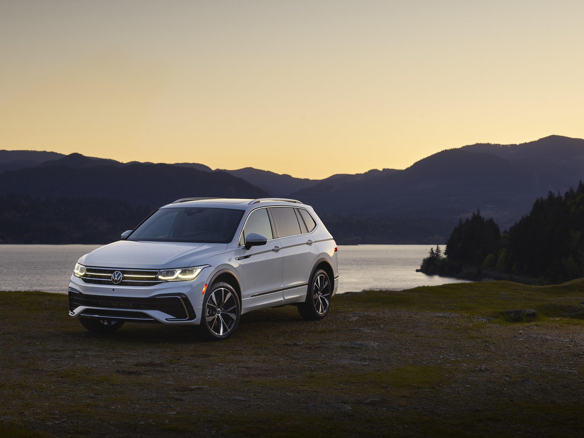 2022 VW Tiguan (Allspace) Debuts With Golf Looks, New Tech And More Premium Cabin