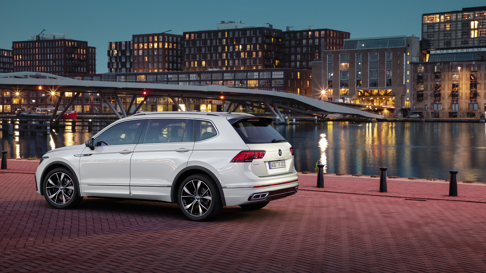 2022 VW Tiguan (Allspace) Debuts With Golf Looks, New Tech And More Premium Cabin