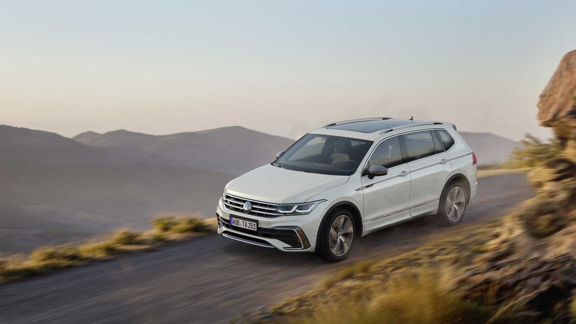 2022 VW Tiguan (Allspace) Debuts With Golf Looks, New Tech And More Premium Cabin