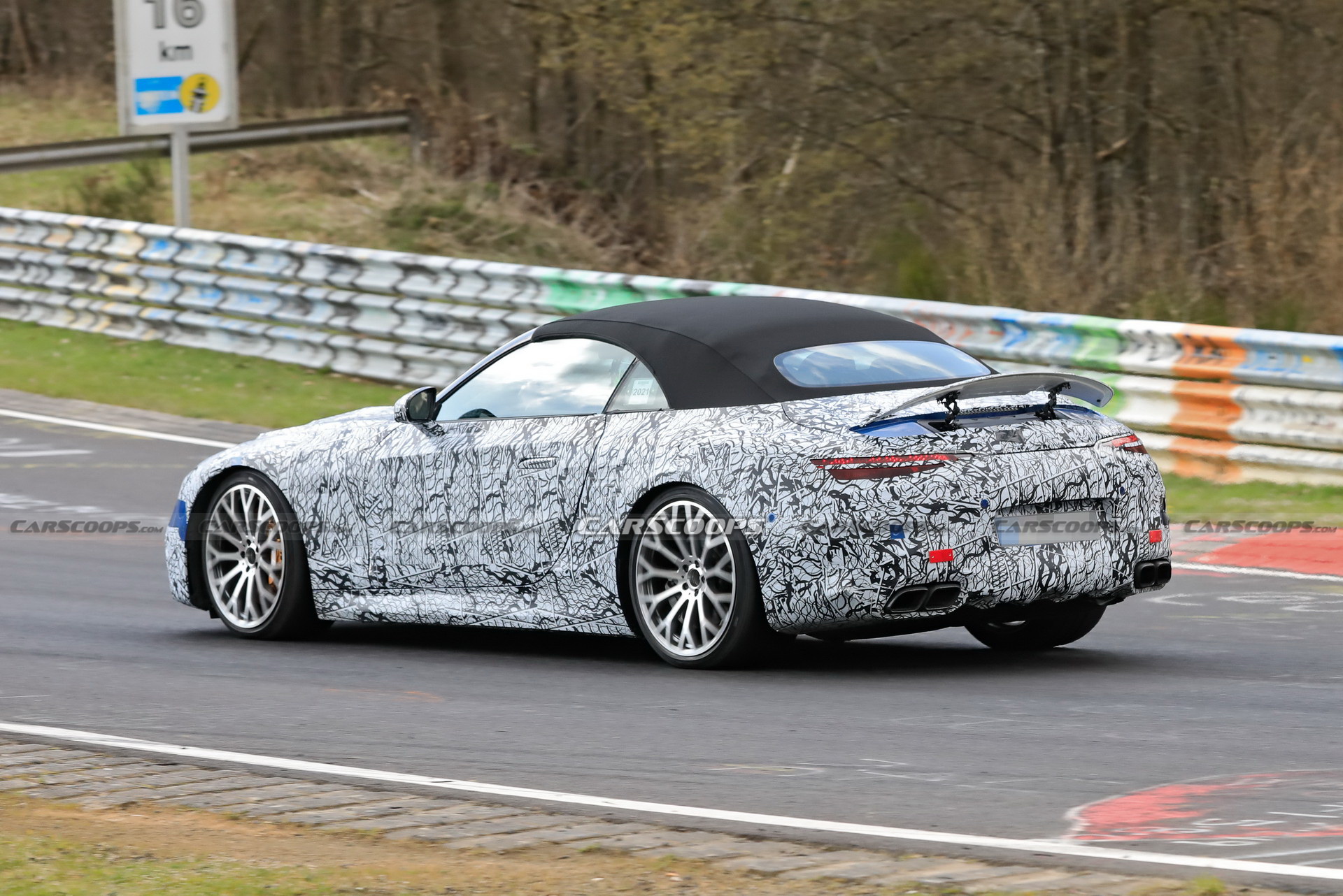 2022 Mercedes-AMG SL Reveals All-New Composite Aluminum Bodyshell