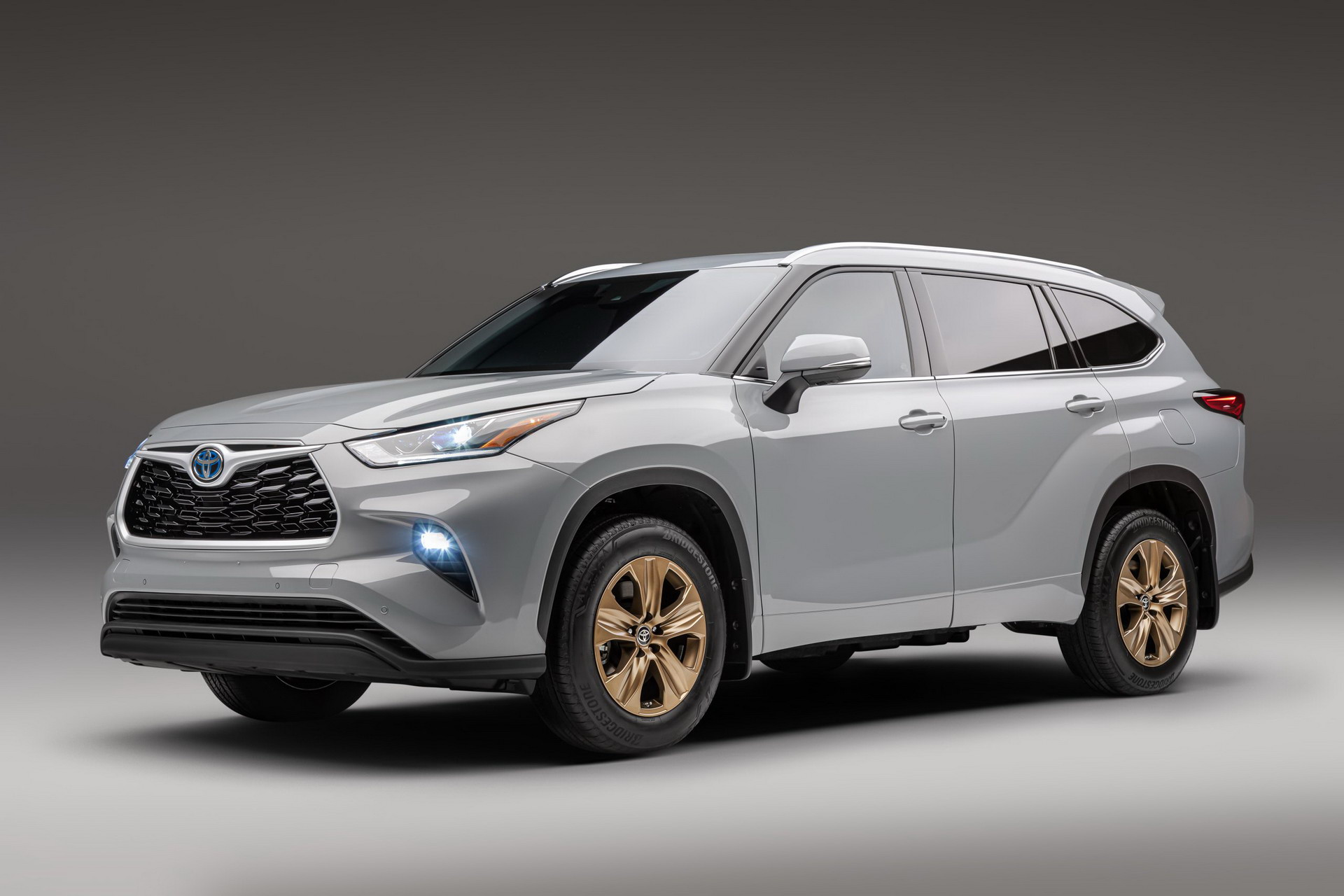 2022 Toyota Highlander Goes For Bronze With New Special Edition