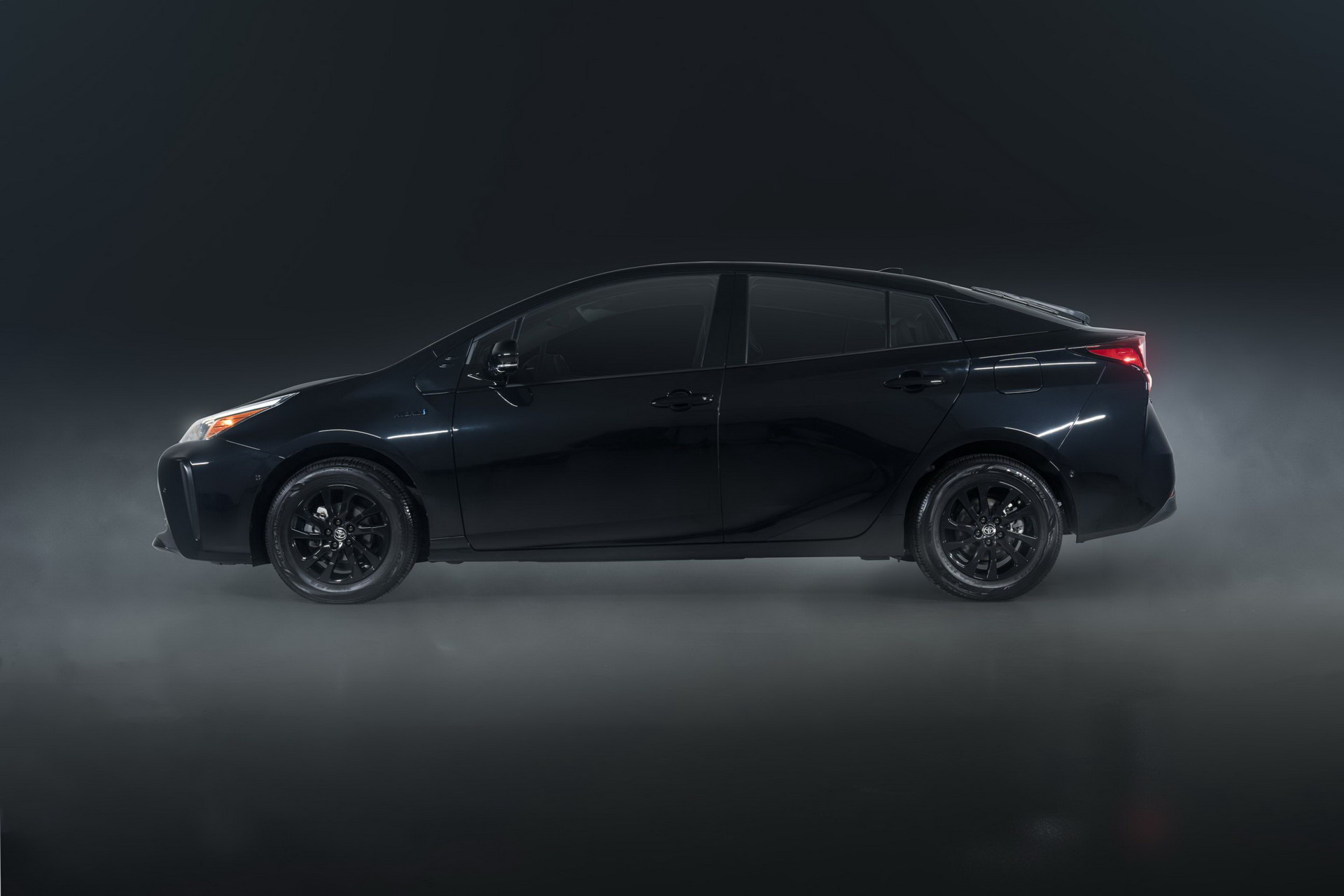 2022 Toyota Prius Gets A Dark Styling Package With New Nightshade Edition