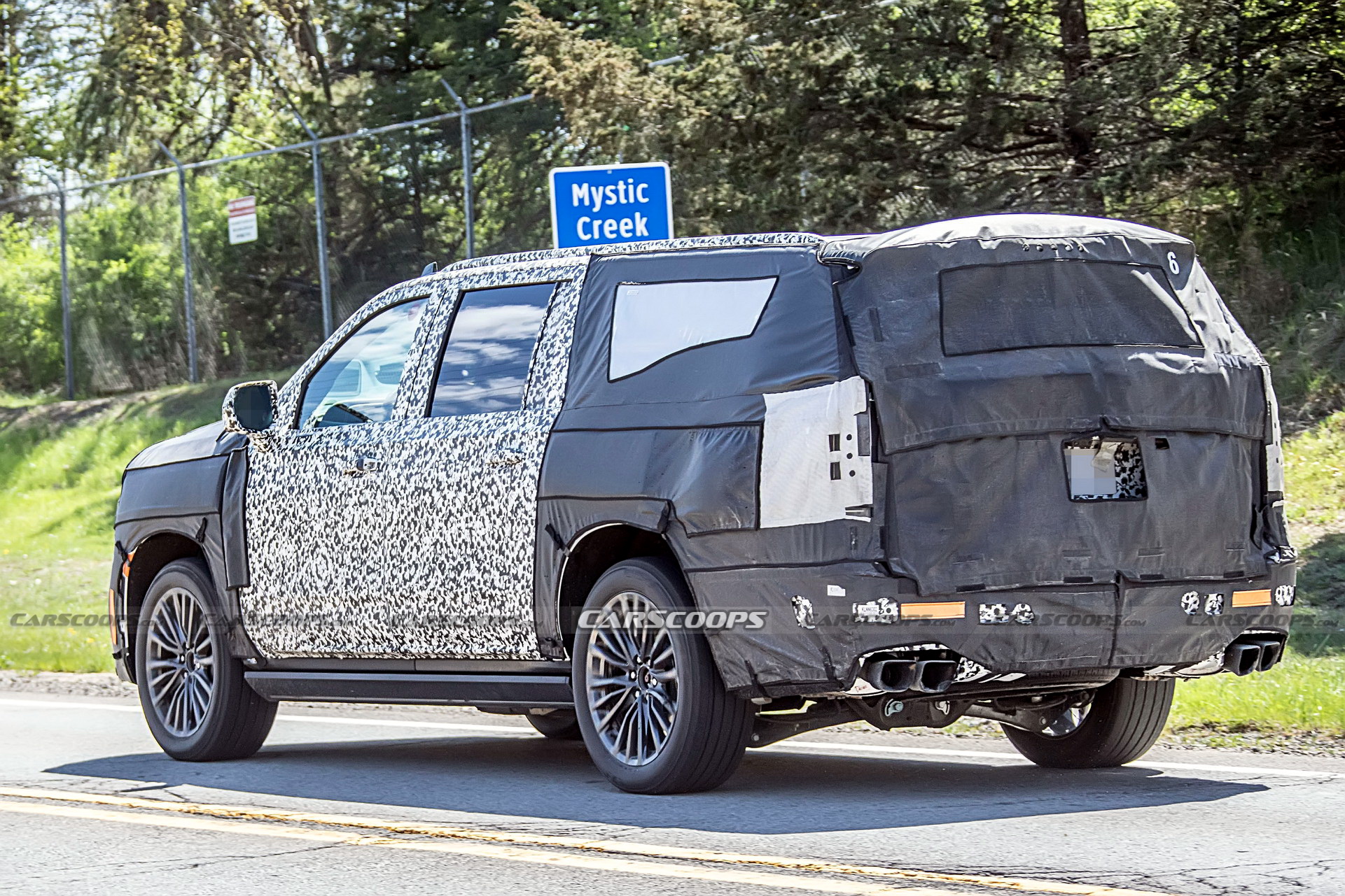 Is Cadillac Testing A Blackwing-Powered 2022 Escalade V?