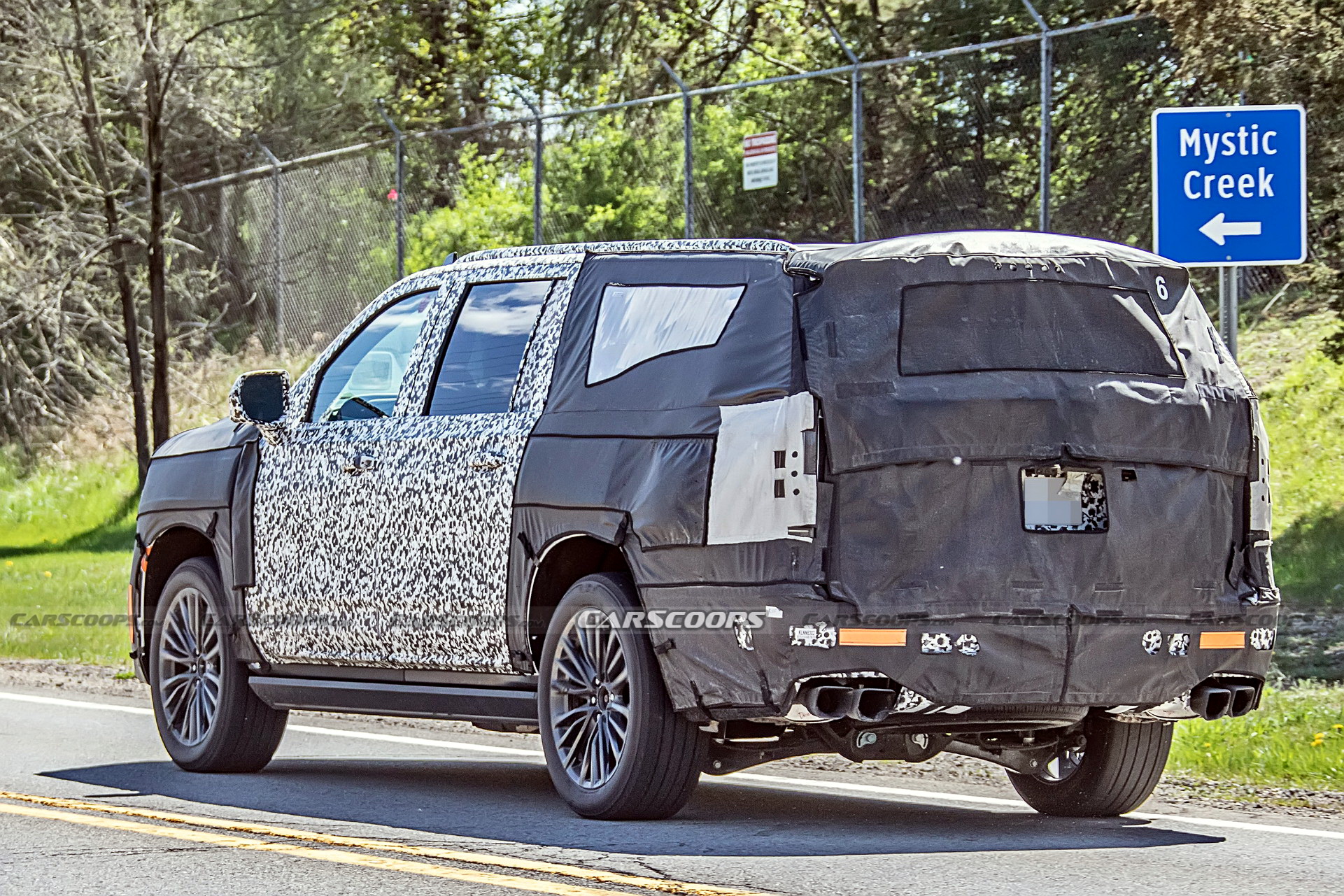 Is Cadillac Testing A Blackwing-Powered 2022 Escalade V?