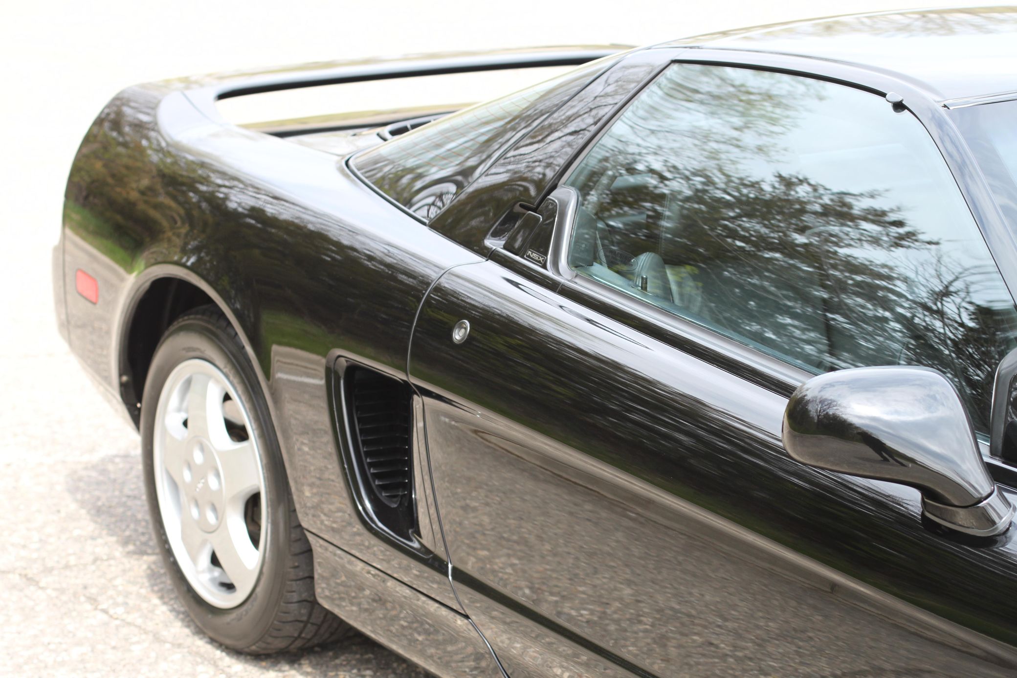 You Won’t Find Many Low-Mileage 1991 Acura NSXs As Nice As This One