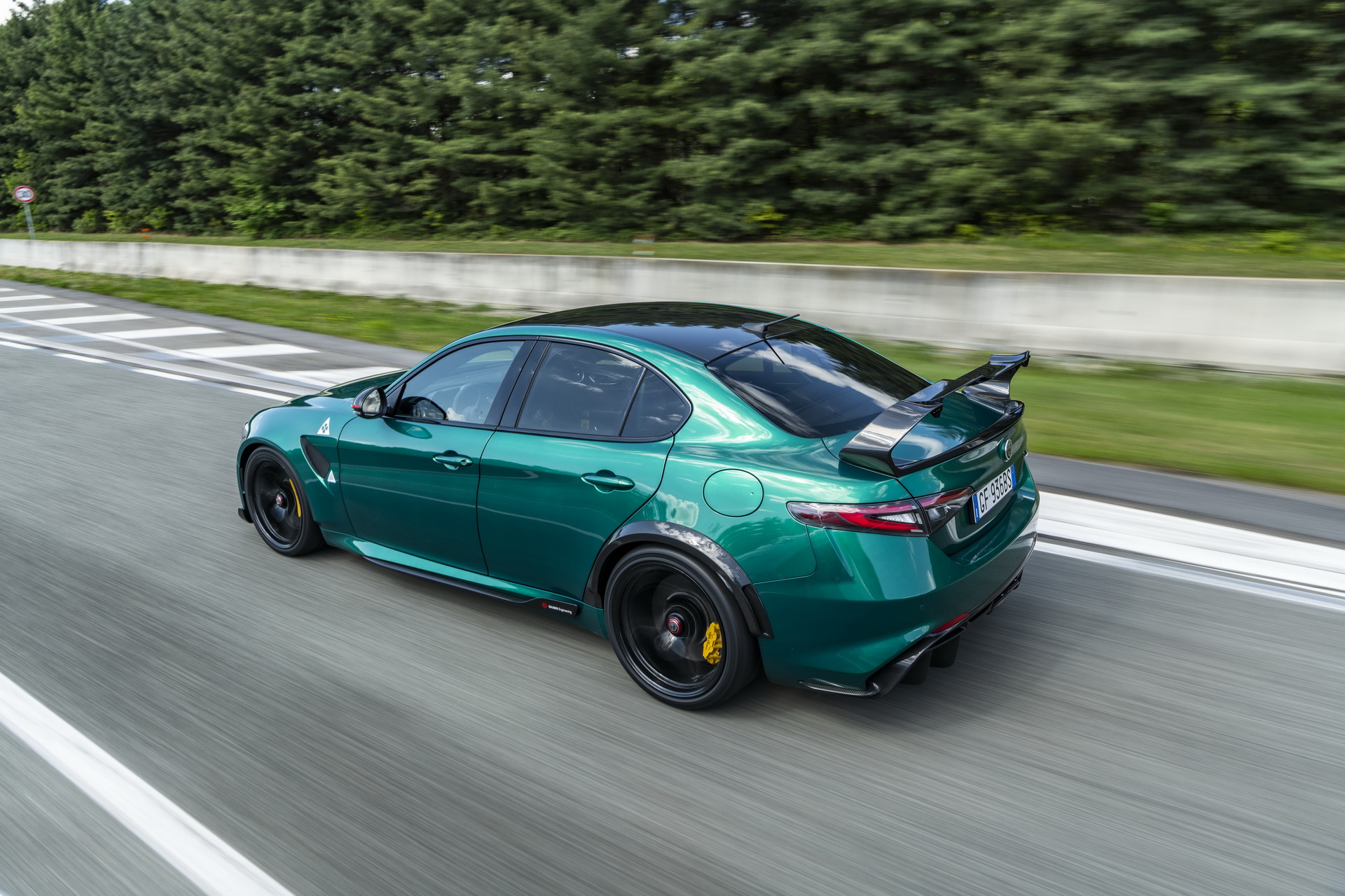 Alfa Romeo Launches Giulia GTA and GTAm Super Sedans In Europe