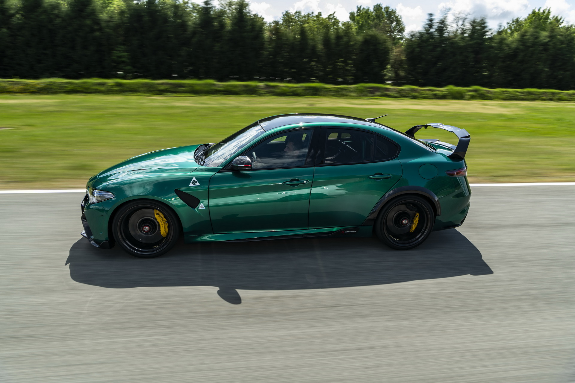 Alfa Romeo Launches Giulia GTA and GTAm Super Sedans In Europe