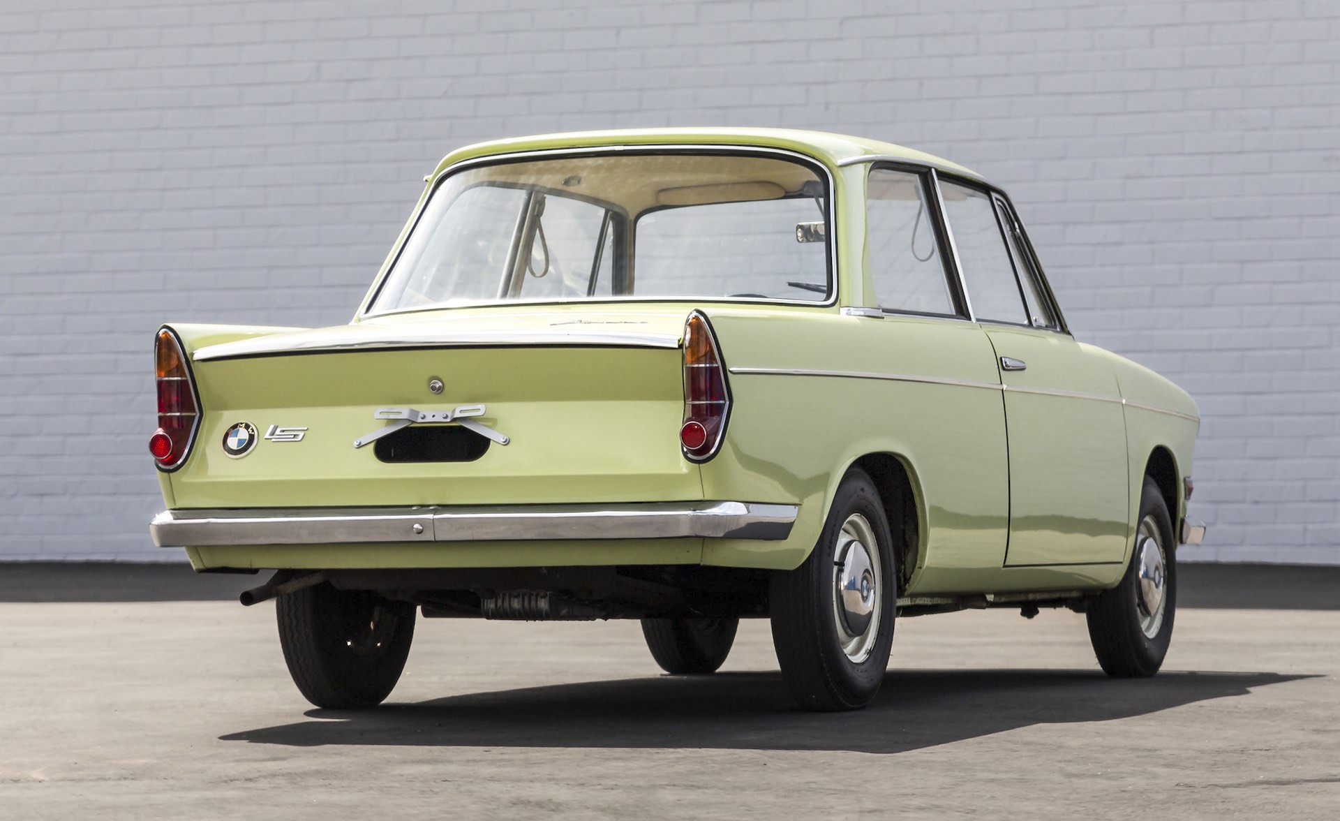 Hate BMW’s Big Mouth Grilles? Then You’ll Love This No-Grille BMW Luxus