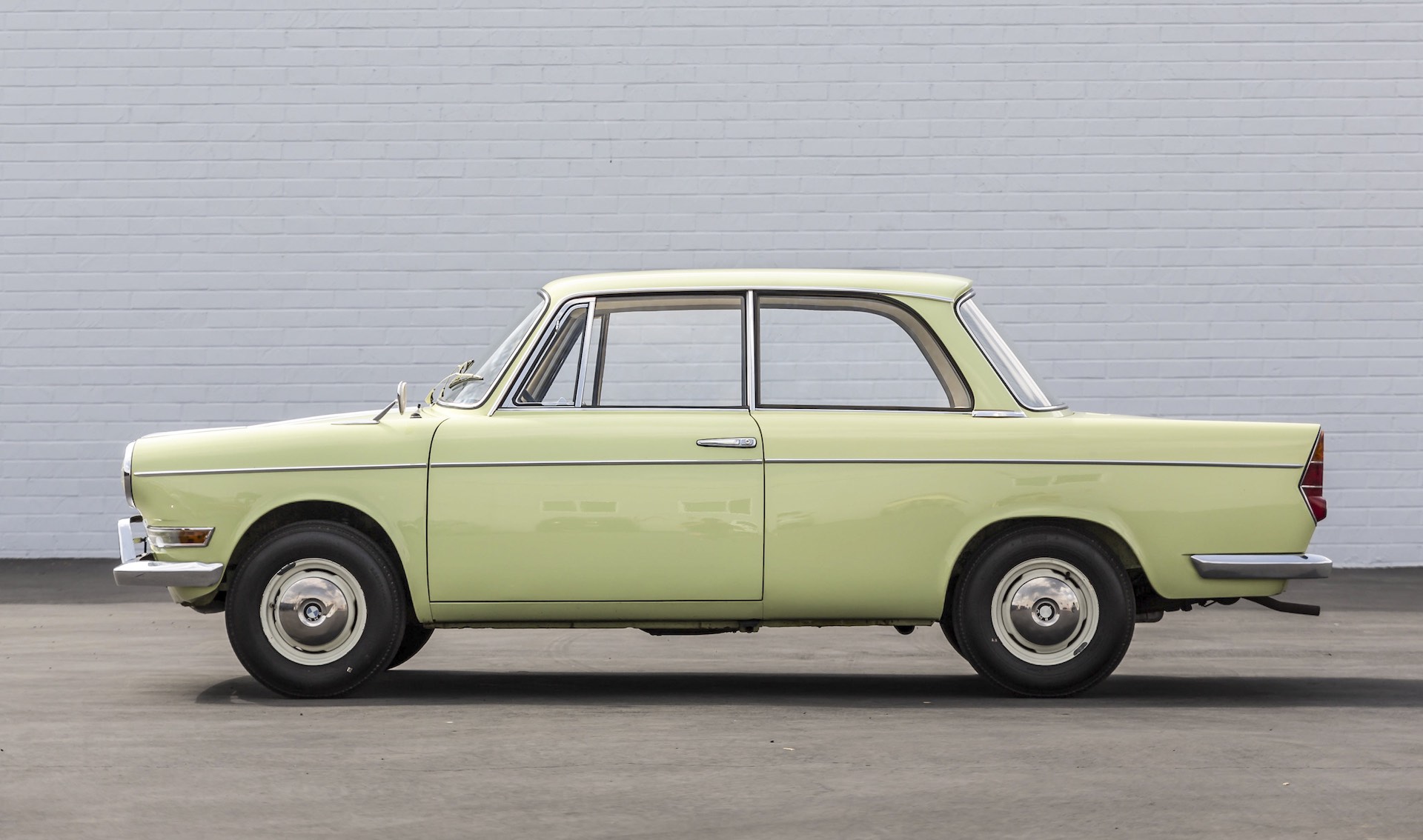 Hate BMW’s Big Mouth Grilles? Then You’ll Love This No-Grille BMW Luxus