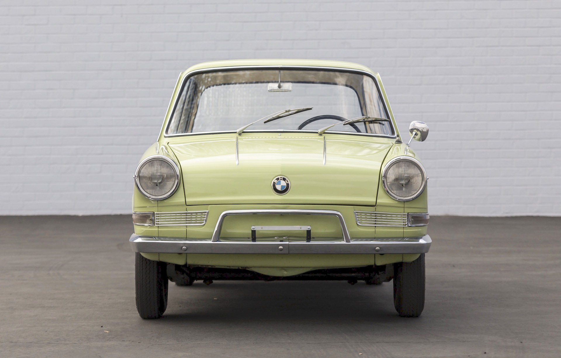 Hate BMW’s Big Mouth Grilles? Then You’ll Love This No-Grille BMW Luxus