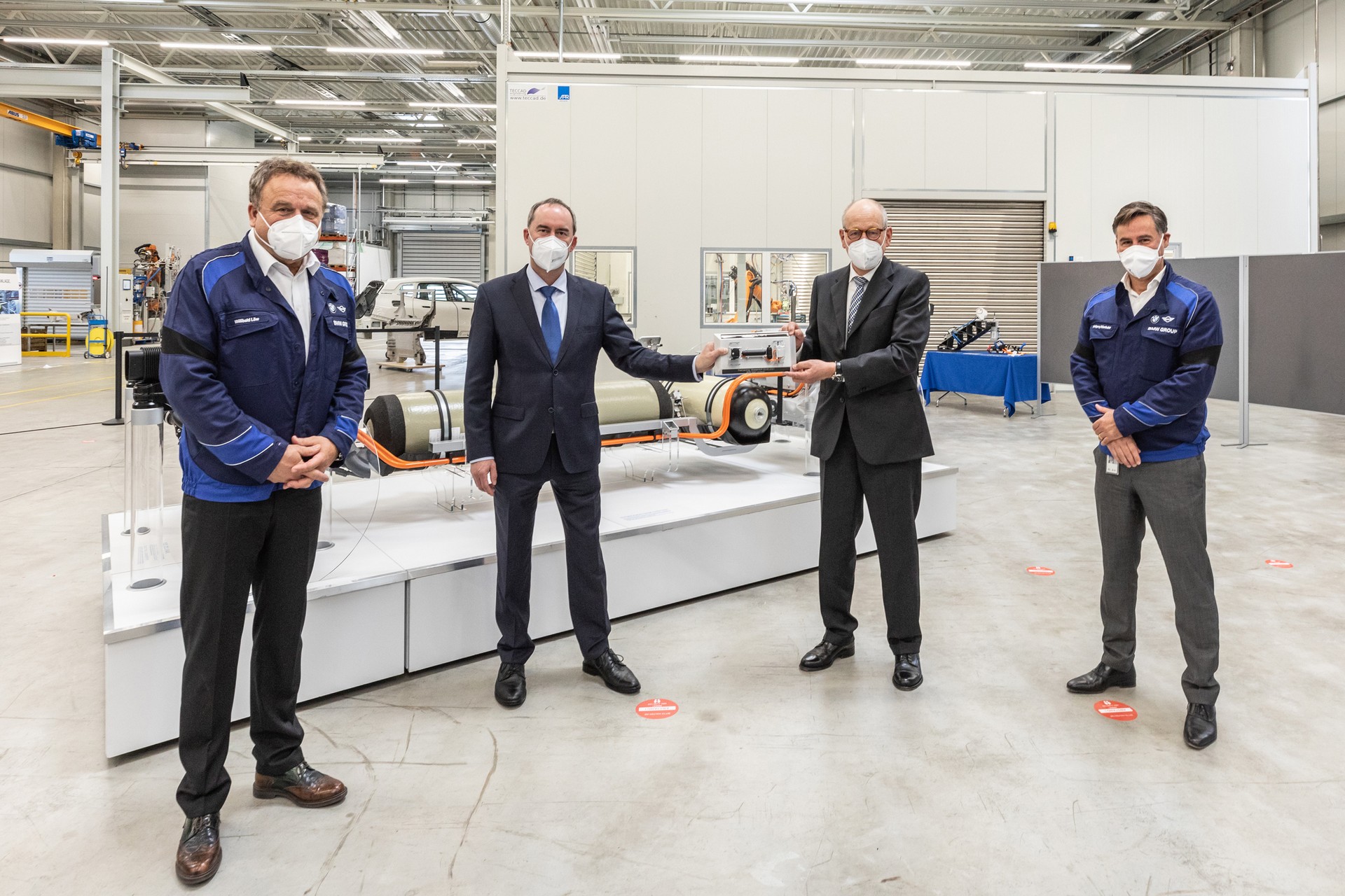 Hydrogen-Powered BMW X5 On Track For Late Next Year