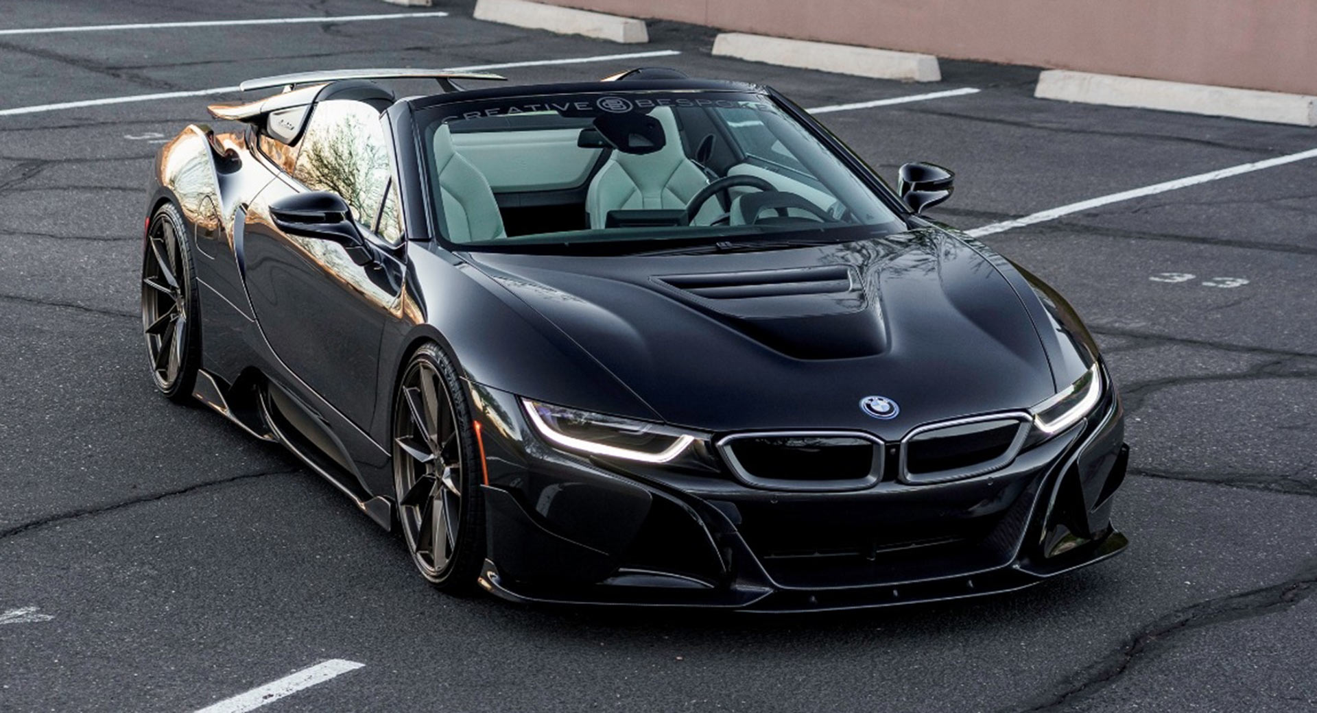 magnifiek Bekwaam boom Would You Spend $140,000 On This Modified BMW i8 Roadster Dripping With  Carbon Fiber? | Carscoops