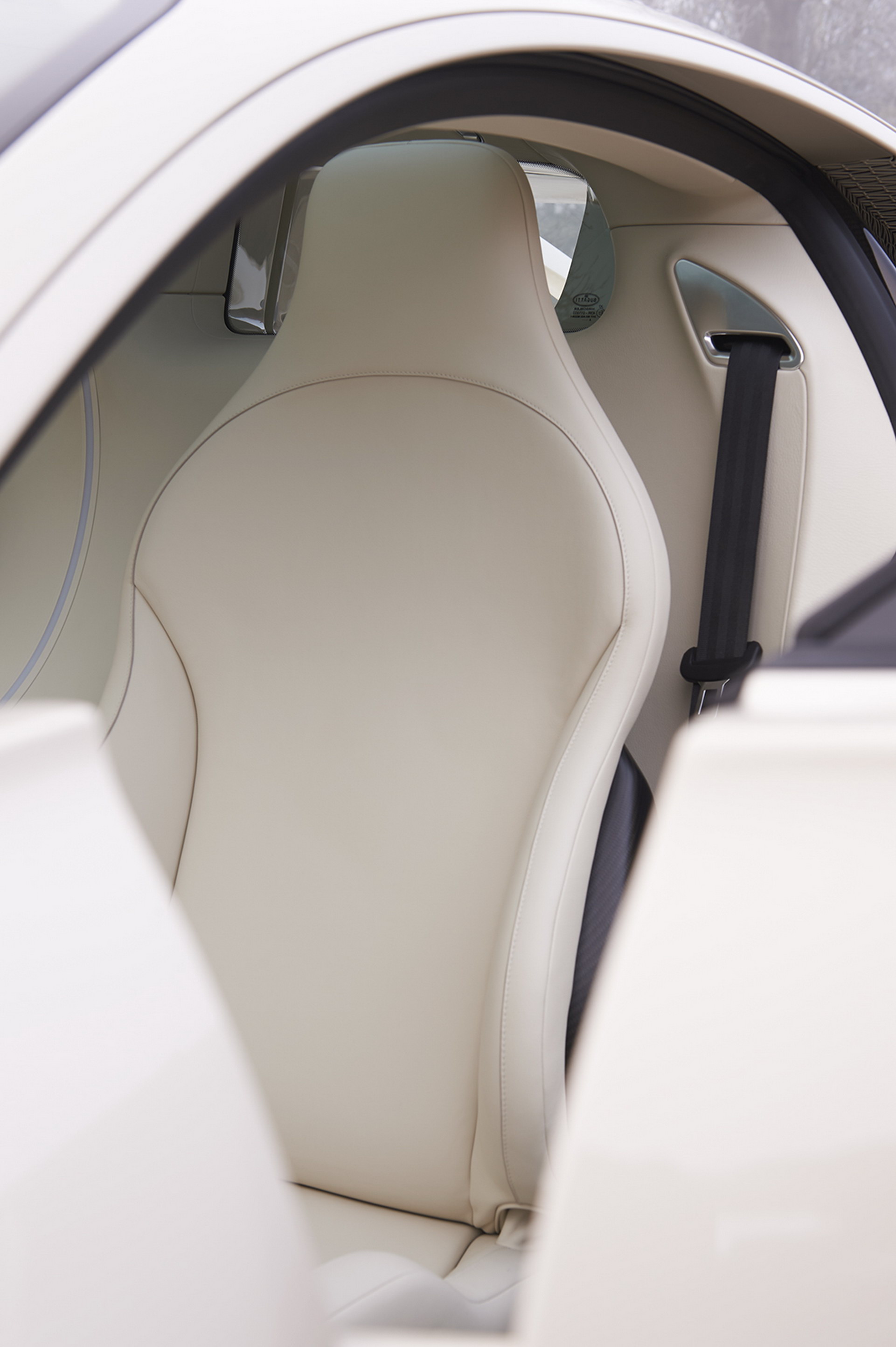 This One-Off Bugatti Chiron Was Dressed By A Greek Messenger, Inspired By A Bag, And Painted With Chalk