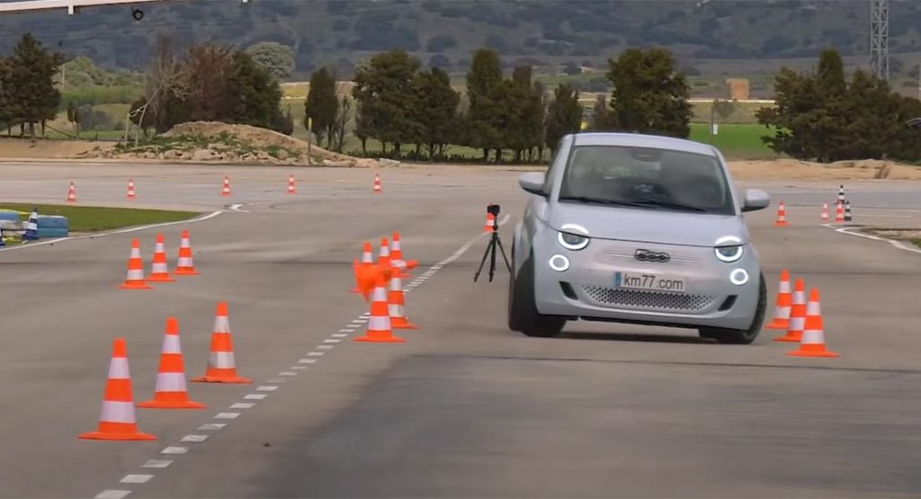  How Does The Cute Electric Fiat 500e Handle The Moose Test?