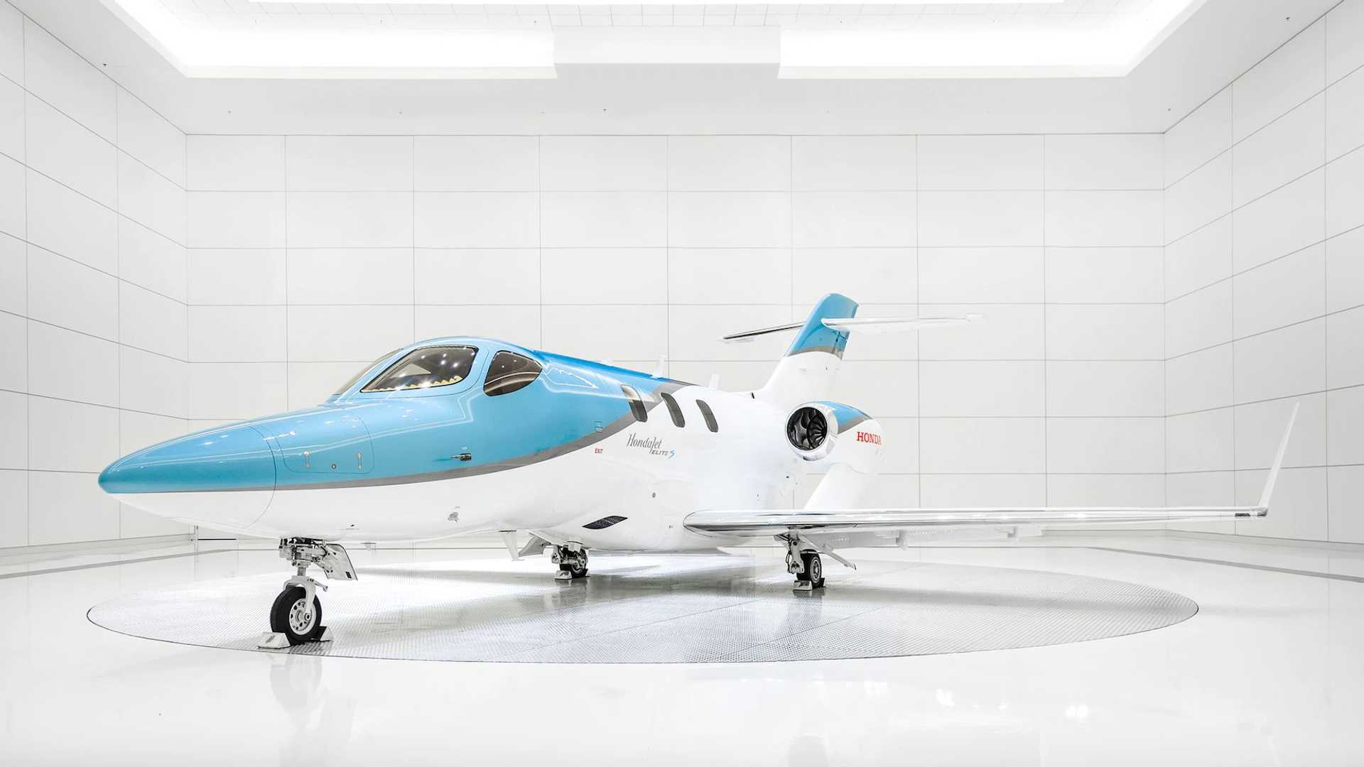 HondaJet Elite S Business Jet Gets Longer Range, New Advanced Avionics