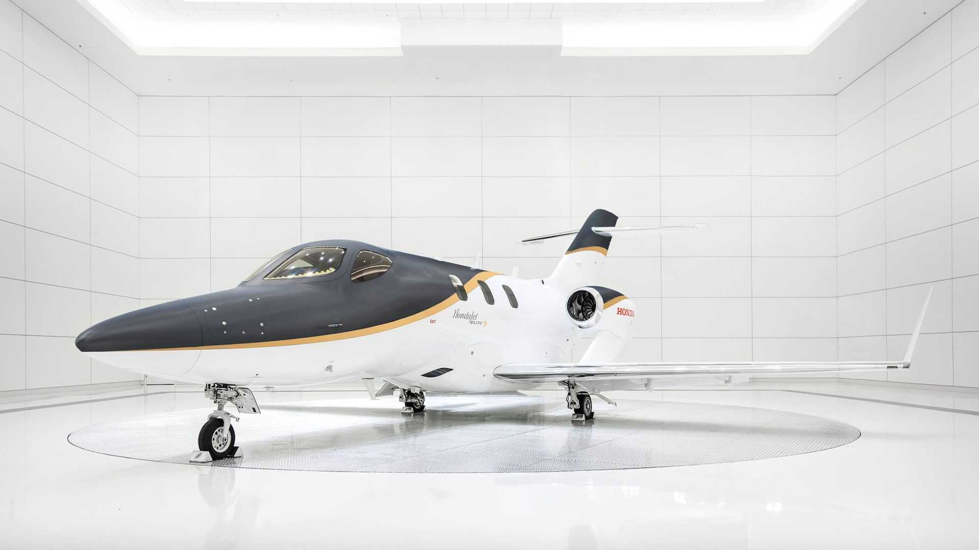 HondaJet Elite S Business Jet Gets Longer Range, New Advanced Avionics