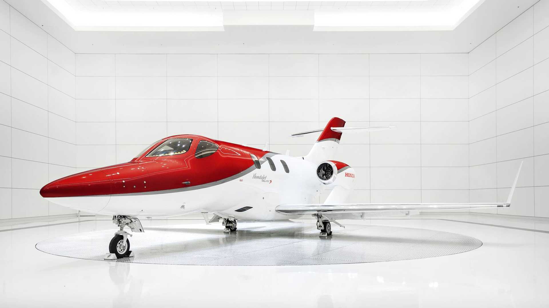 HondaJet Elite S Business Jet Gets Longer Range, New Advanced Avionics