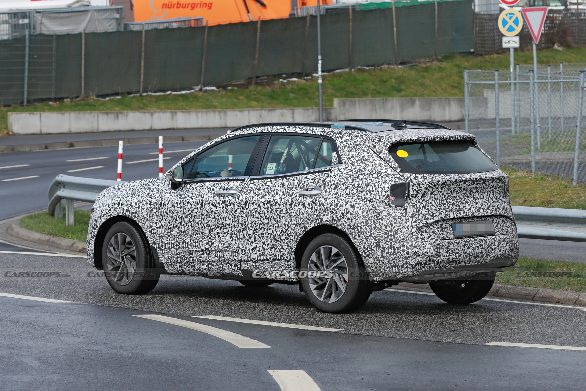 2022 Kia Sportage Loses Some Camo In Latest Spy Shots