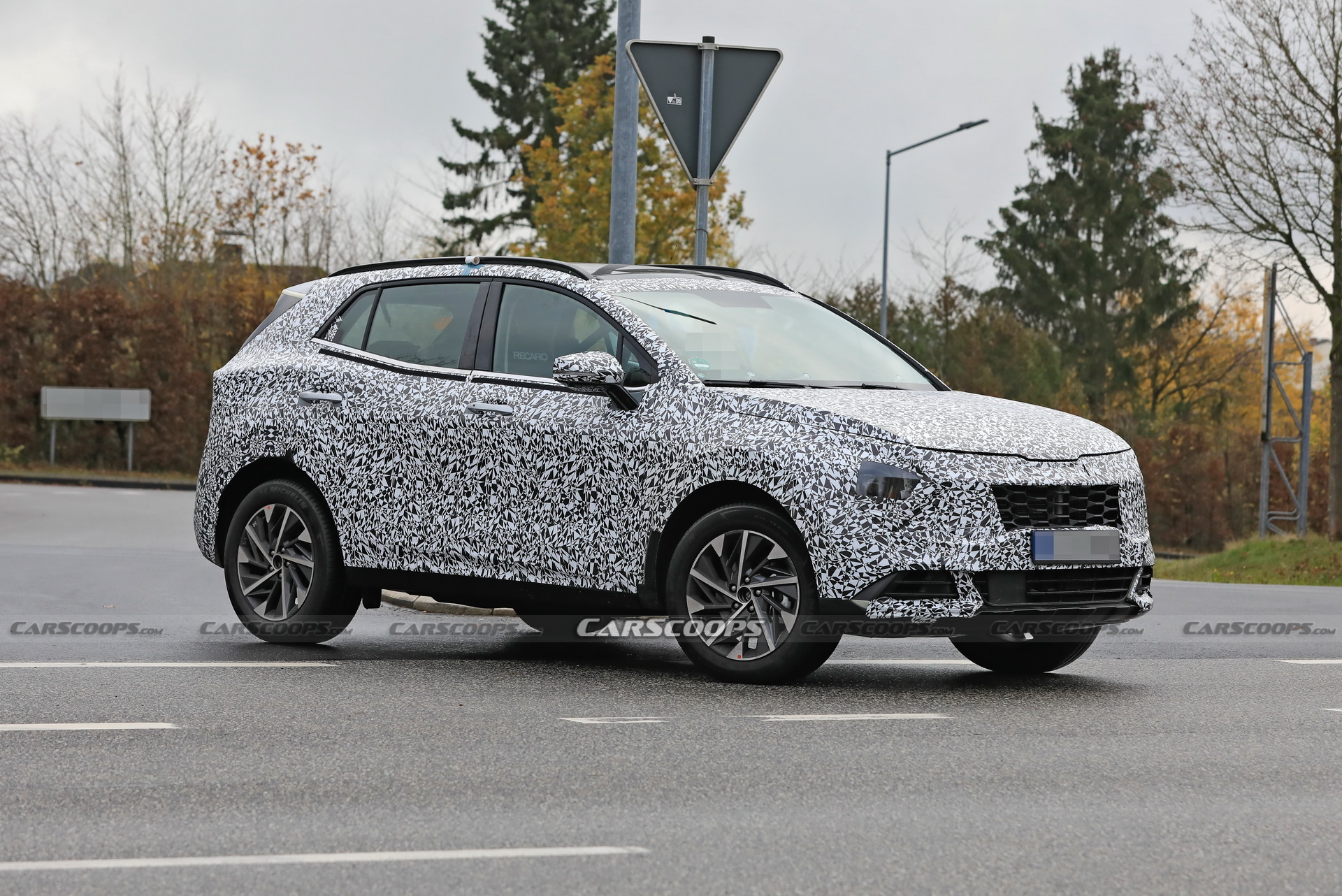 2022 Kia Sportage Loses Some Camo In Latest Spy Shots