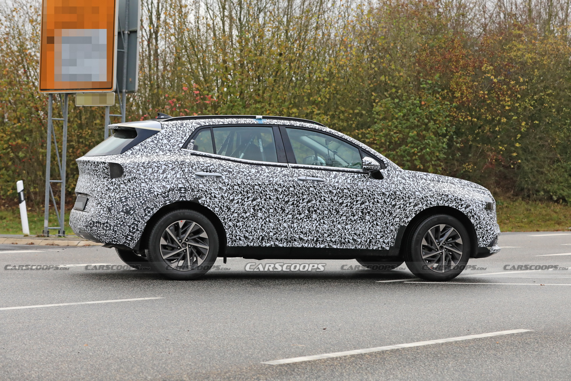 2022 Kia Sportage Loses Some Camo In Latest Spy Shots