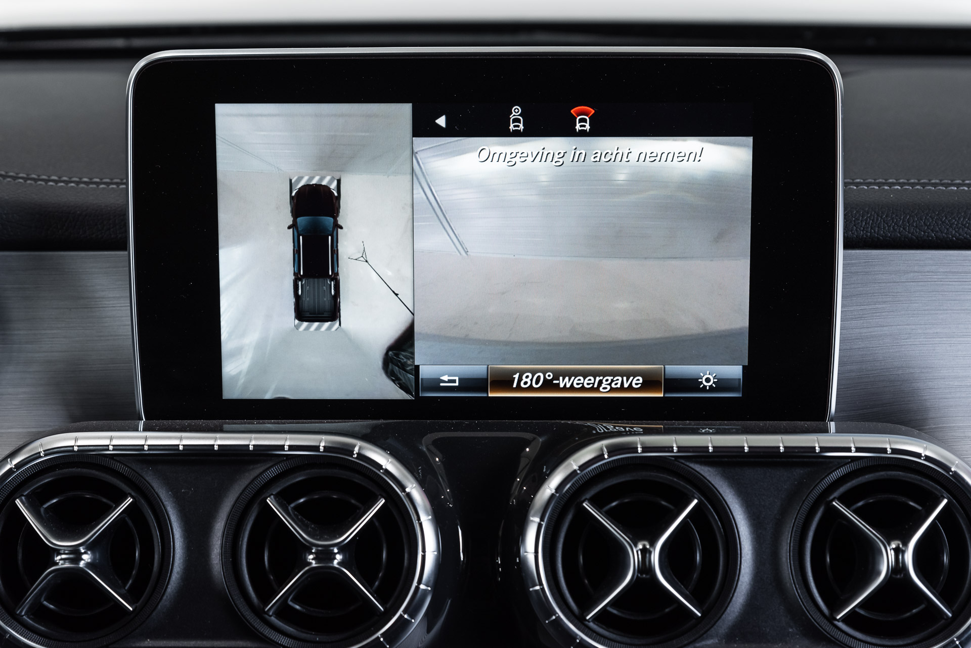 Six-Wheeled Mercedes-Benz X-Class Is One Weird Beast Of A Pickup Truck