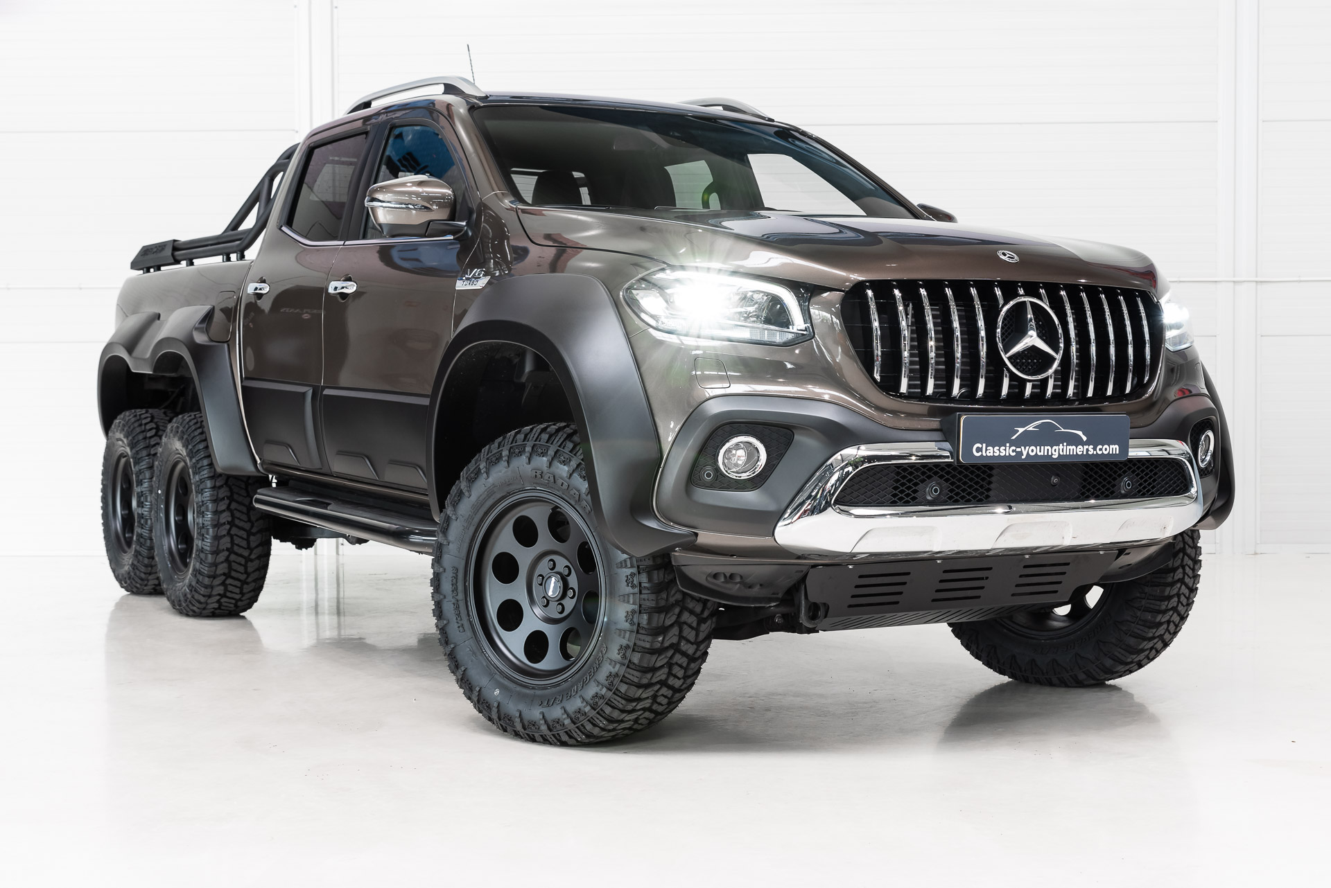 Six-Wheeled Mercedes-Benz X-Class Is One Weird Beast Of A Pickup Truck