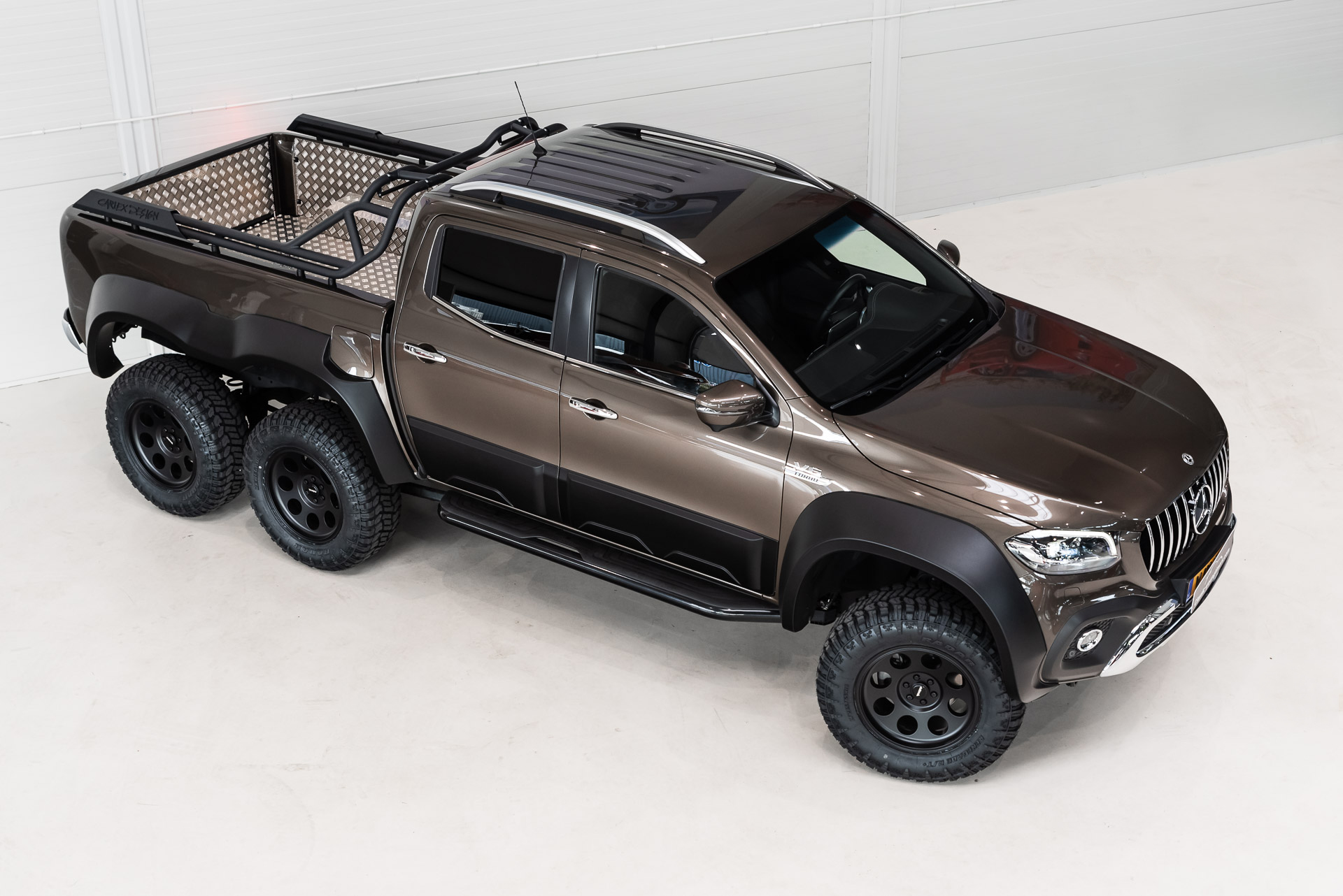 Six-Wheeled Mercedes-Benz X-Class Is One Weird Beast Of A Pickup Truck