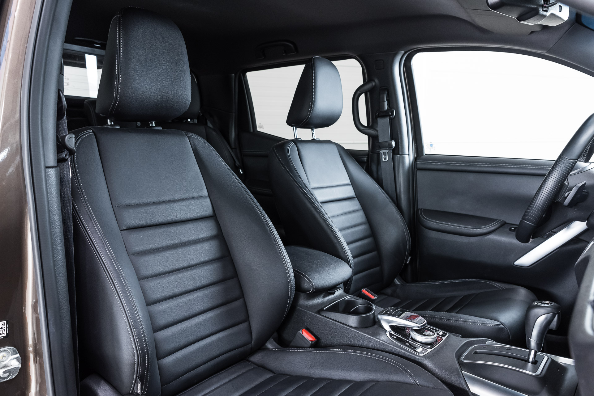 Six-Wheeled Mercedes-Benz X-Class Is One Weird Beast Of A Pickup Truck