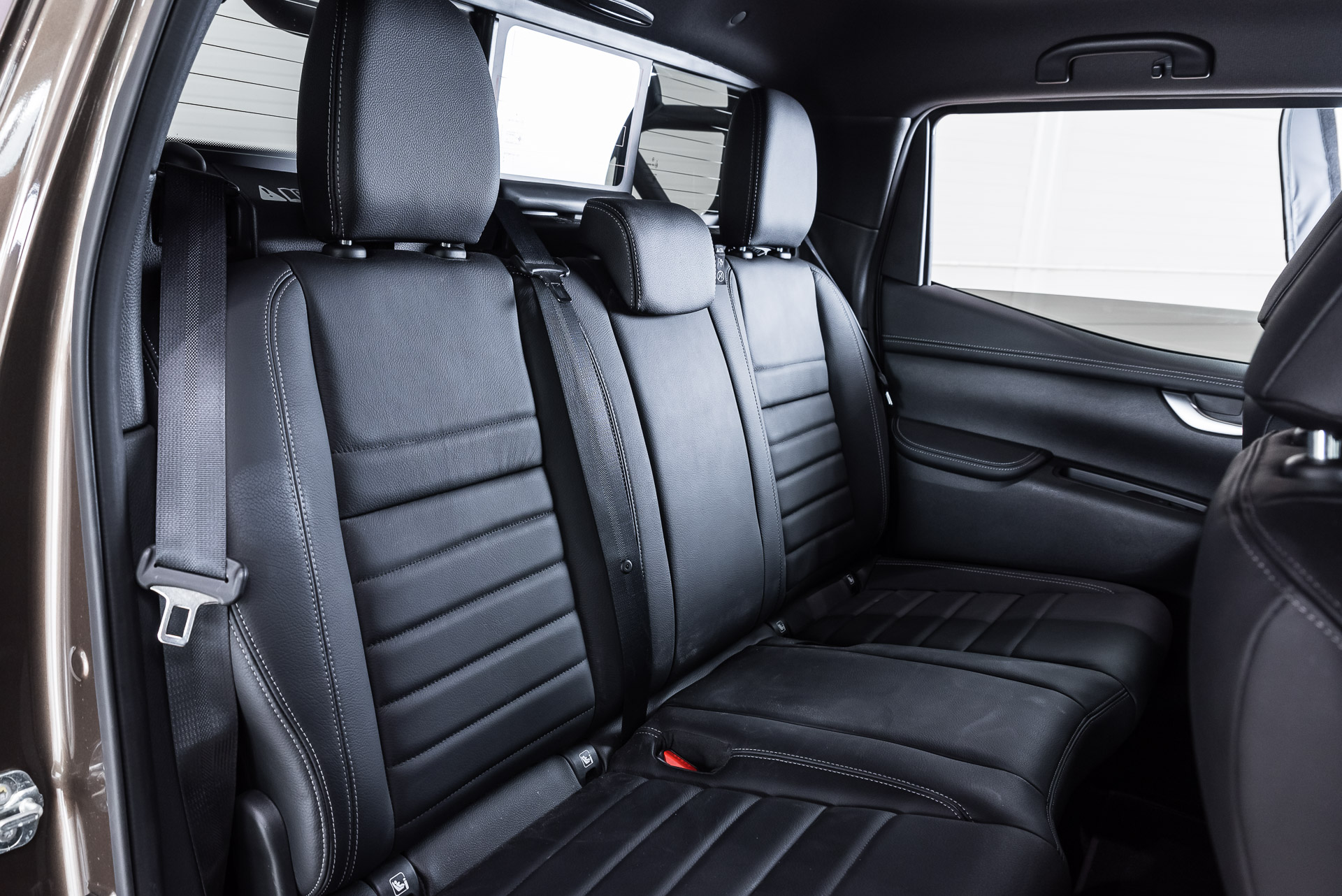 Six-Wheeled Mercedes-Benz X-Class Is One Weird Beast Of A Pickup Truck