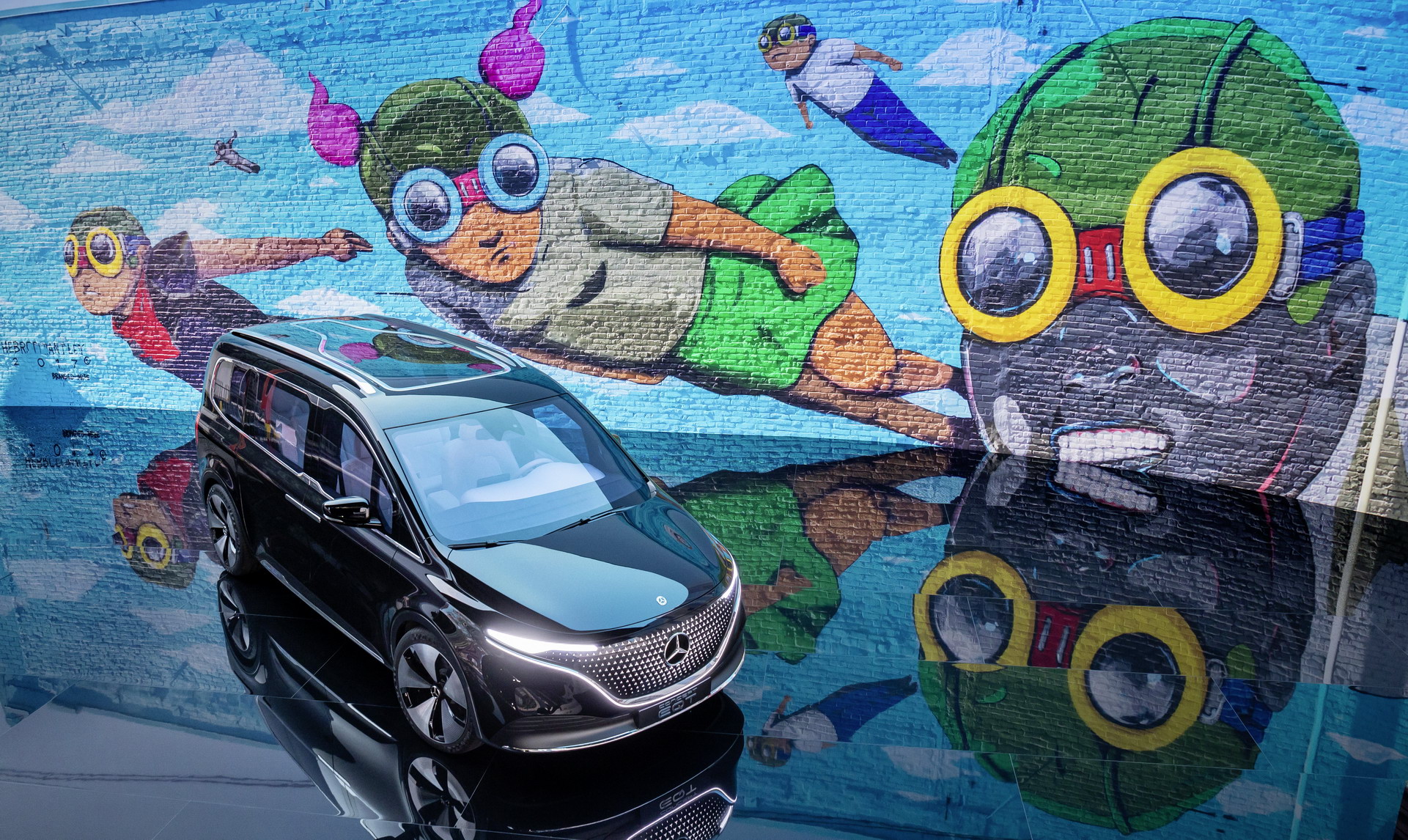 Concept EQT Brings Mercedes EV Tech And Luxury To Minivans