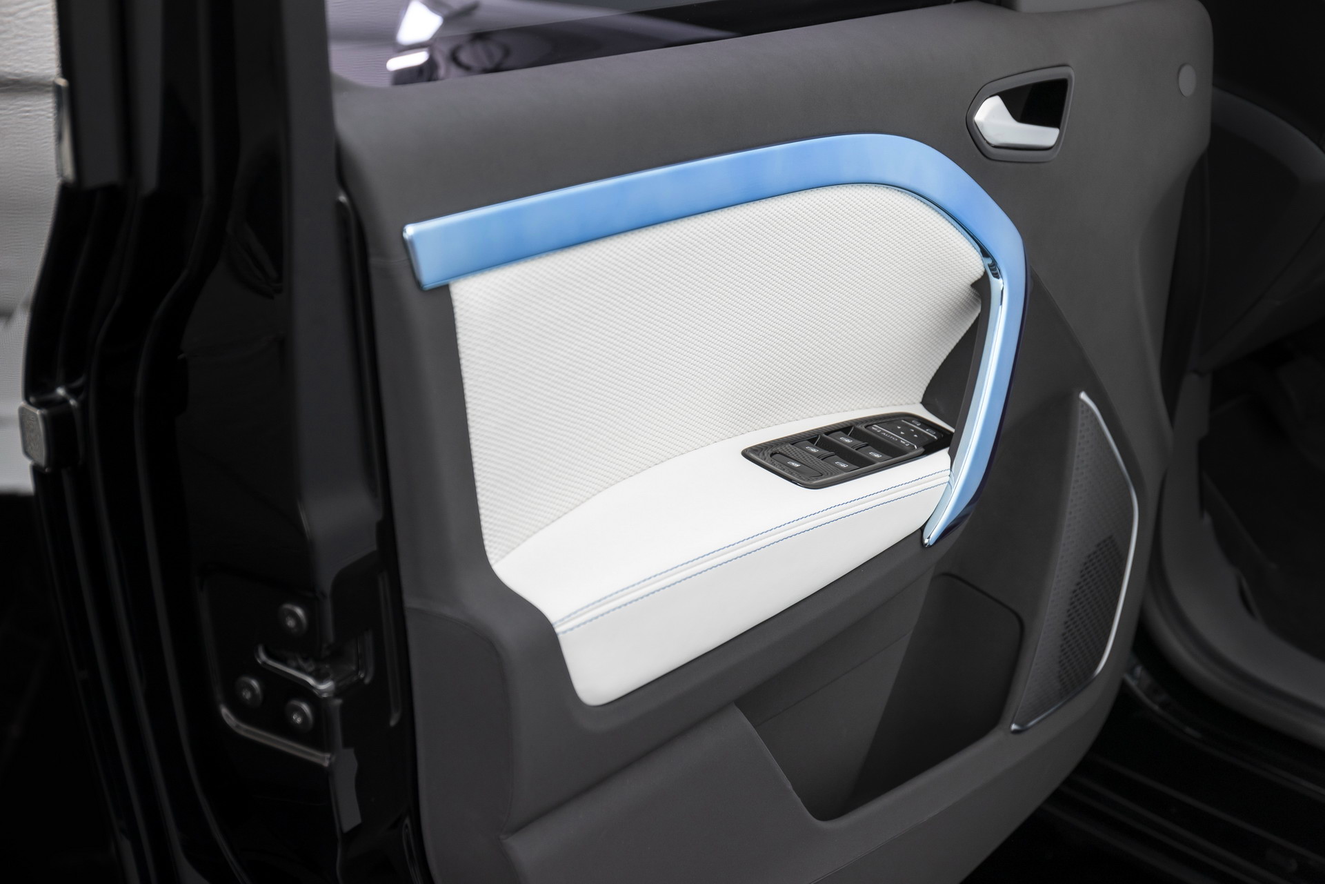 Concept EQT Brings Mercedes EV Tech And Luxury To Minivans