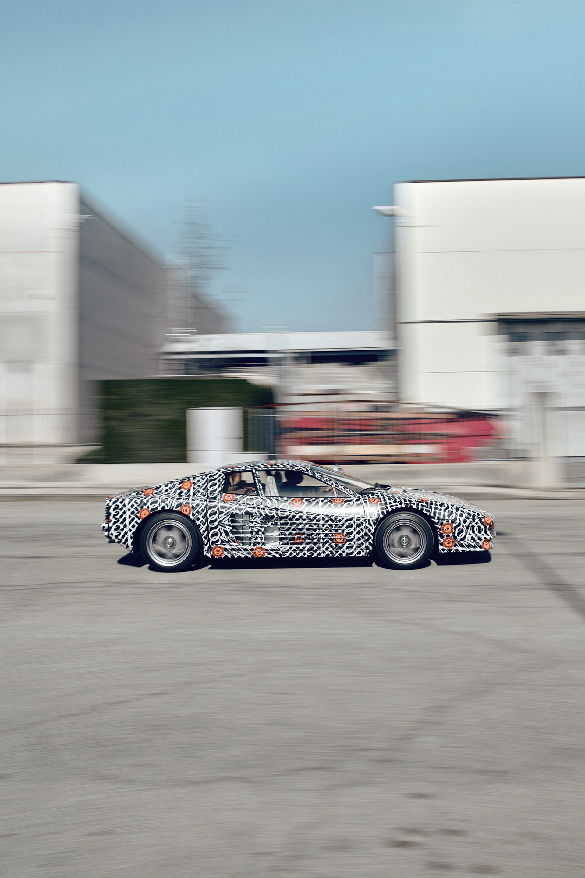 The Ferrari Testarossa Will Get To Sing At 9,000 RPM Thanks To Officine Fioravanti