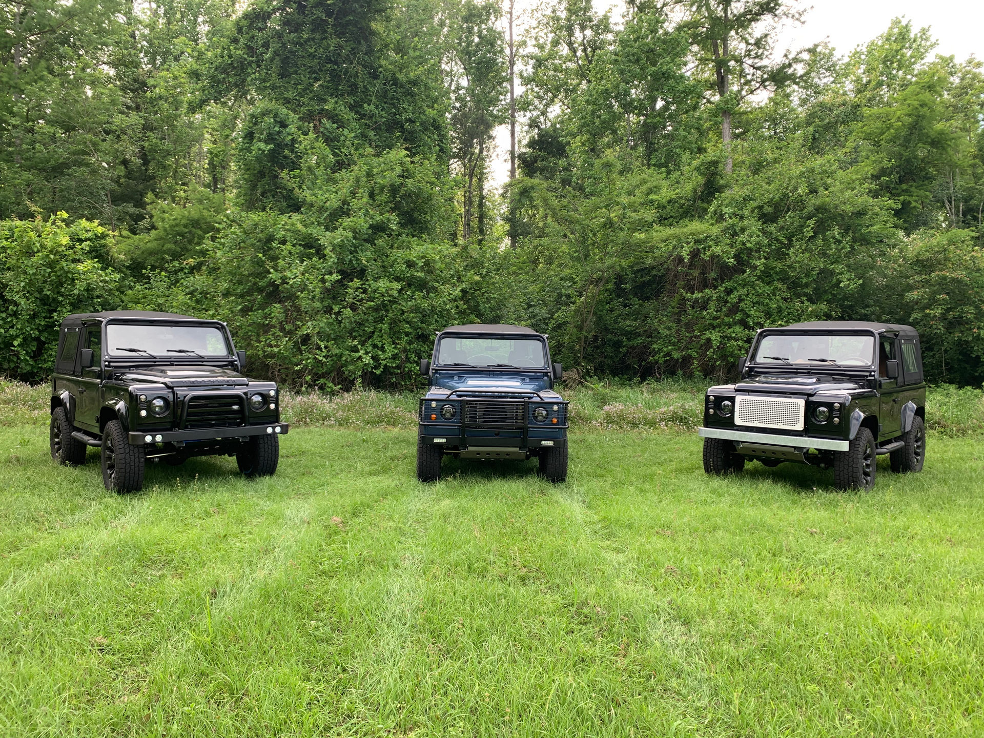 Osprey Unveils Three Wonderful 1997 Land Rover Defender Soft Tops With GM V8