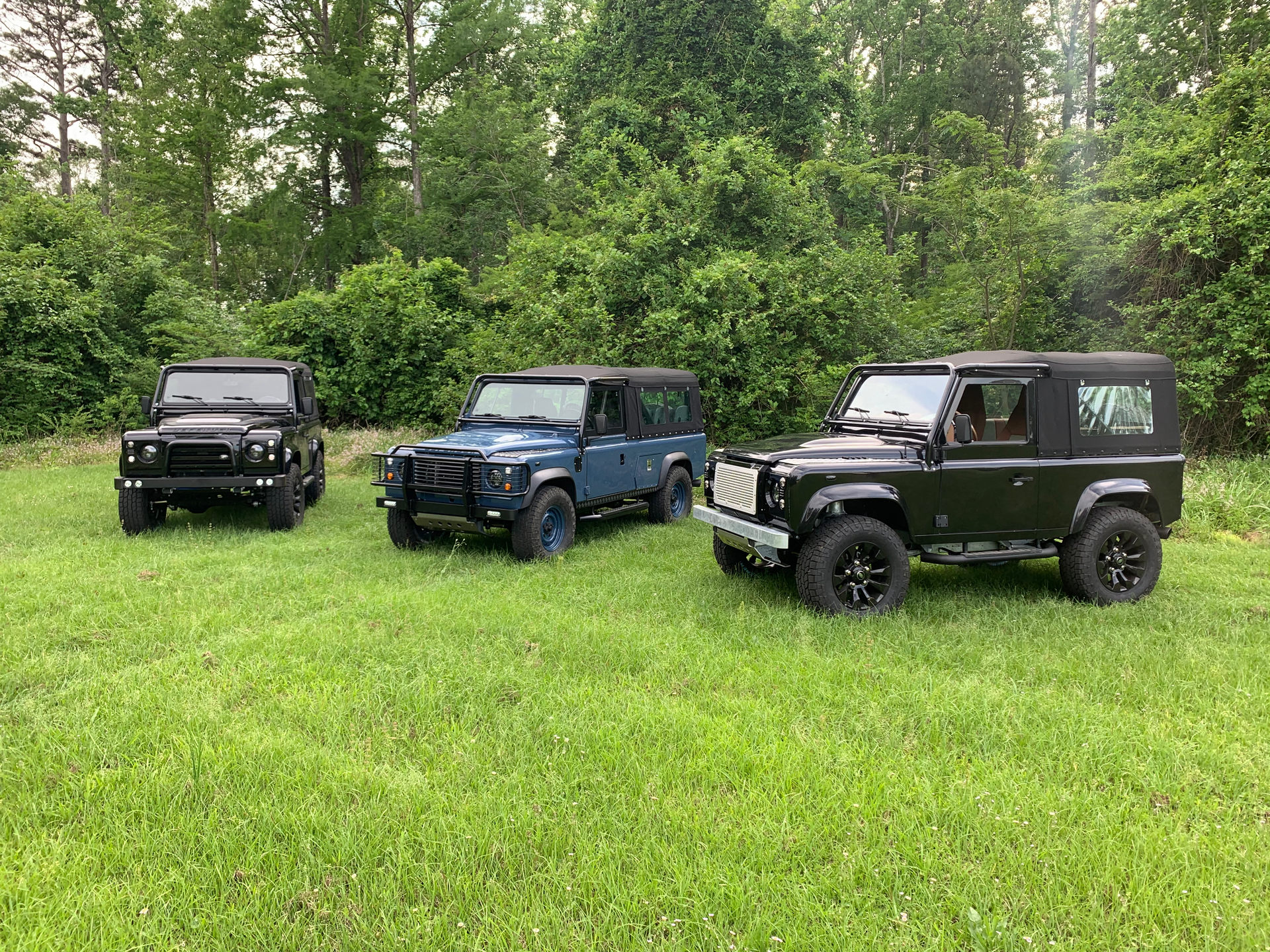 Osprey Unveils Three Wonderful 1997 Land Rover Defender Soft Tops With GM V8