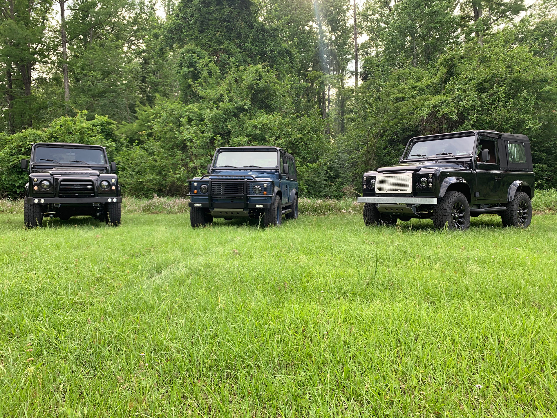 Osprey Unveils Three Wonderful 1997 Land Rover Defender Soft Tops With GM V8