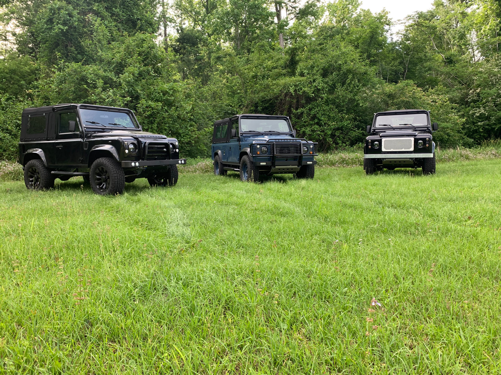 Osprey Unveils Three Wonderful 1997 Land Rover Defender Soft Tops With GM V8