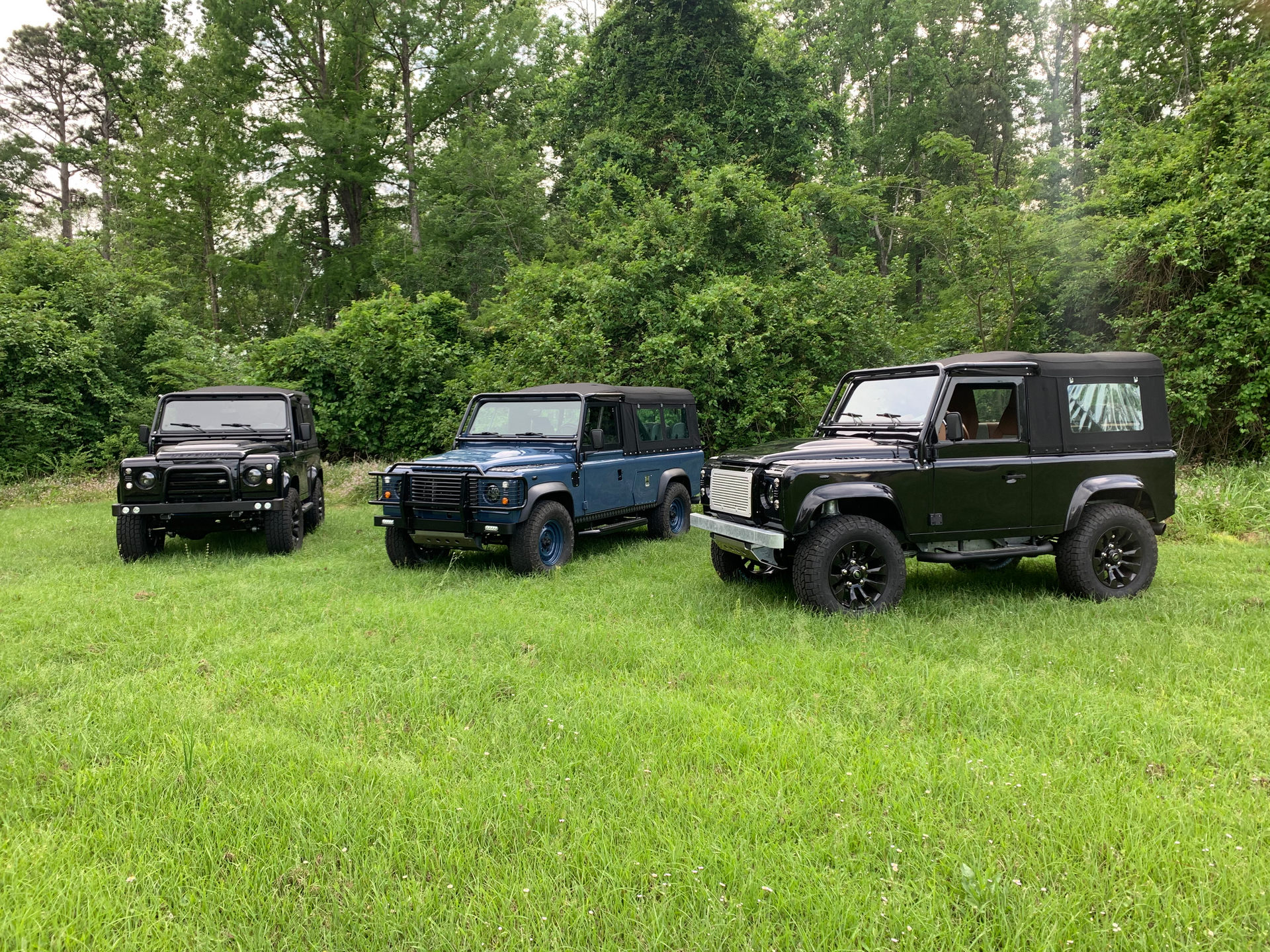 Osprey Unveils Three Wonderful 1997 Land Rover Defender Soft Tops With GM V8